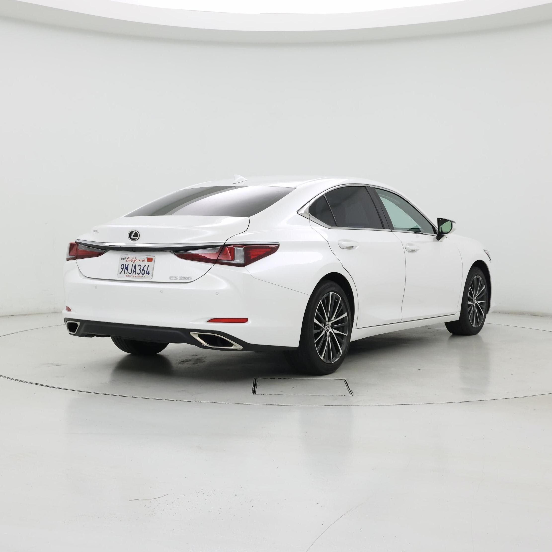 Thumbnail: 2024 Lexus ES - 8