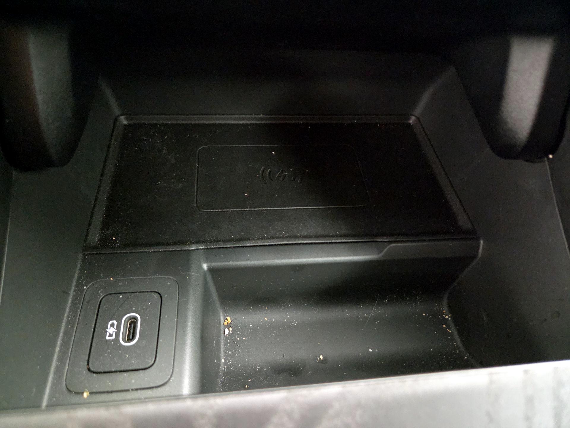 Thumbnail: 2024 Land Rover Range Rover Evoque - 18