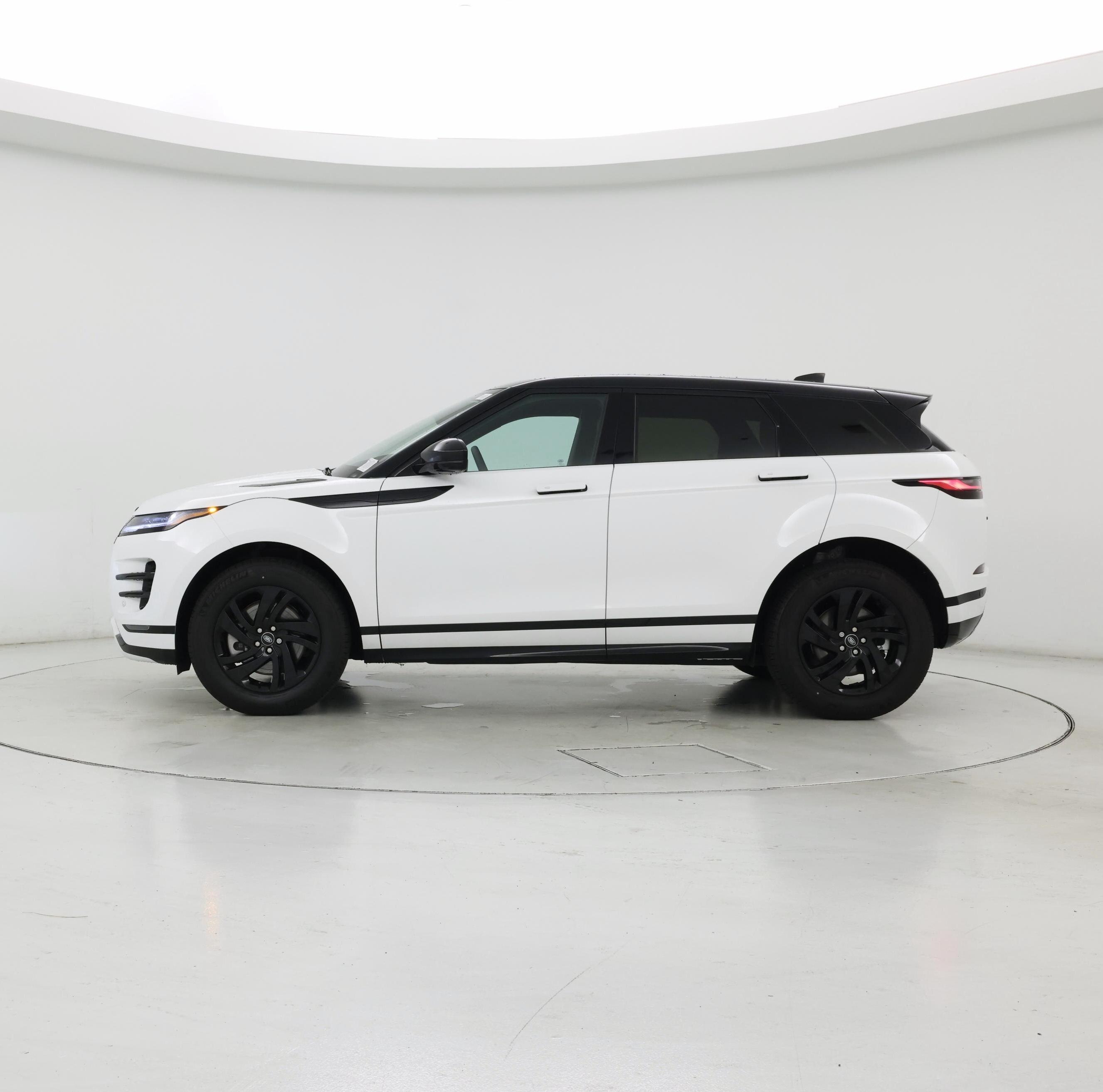 Thumbnail: 2024 Land Rover Range Rover Evoque - 3