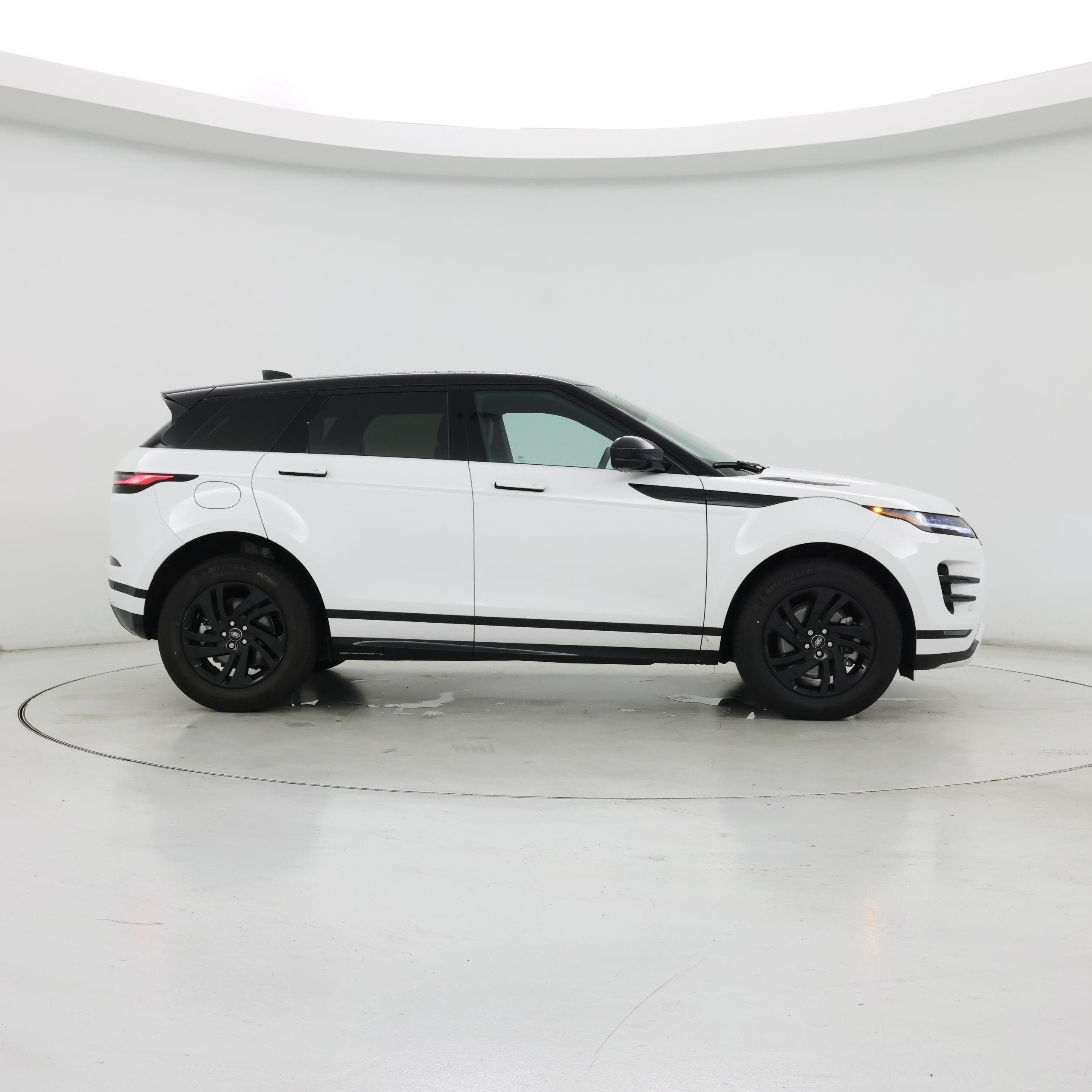 Thumbnail: 2024 Land Rover Range Rover Evoque - 7