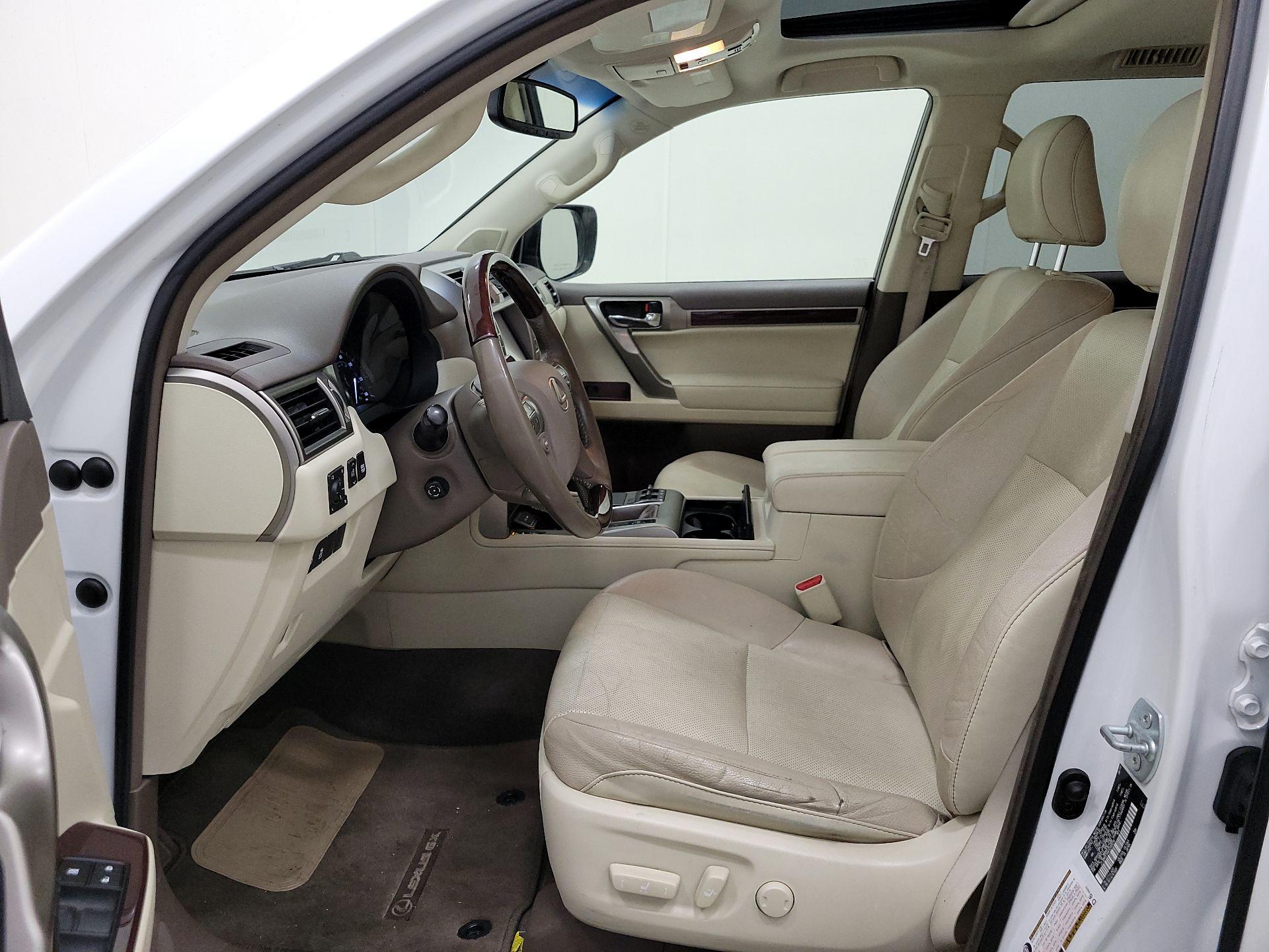 Thumbnail: 2019 Lexus GX - 11