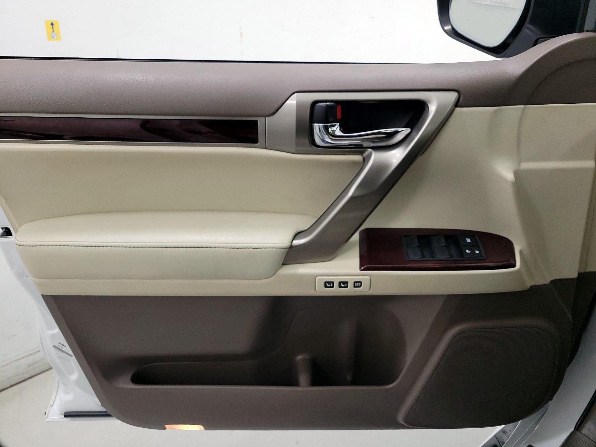 Thumbnail: 2019 Lexus GX - 12