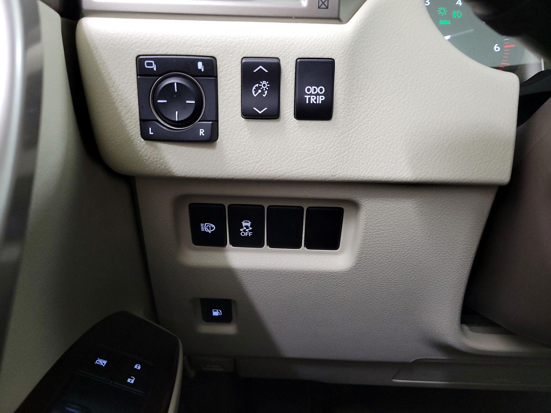 Thumbnail: 2019 Lexus GX - 13