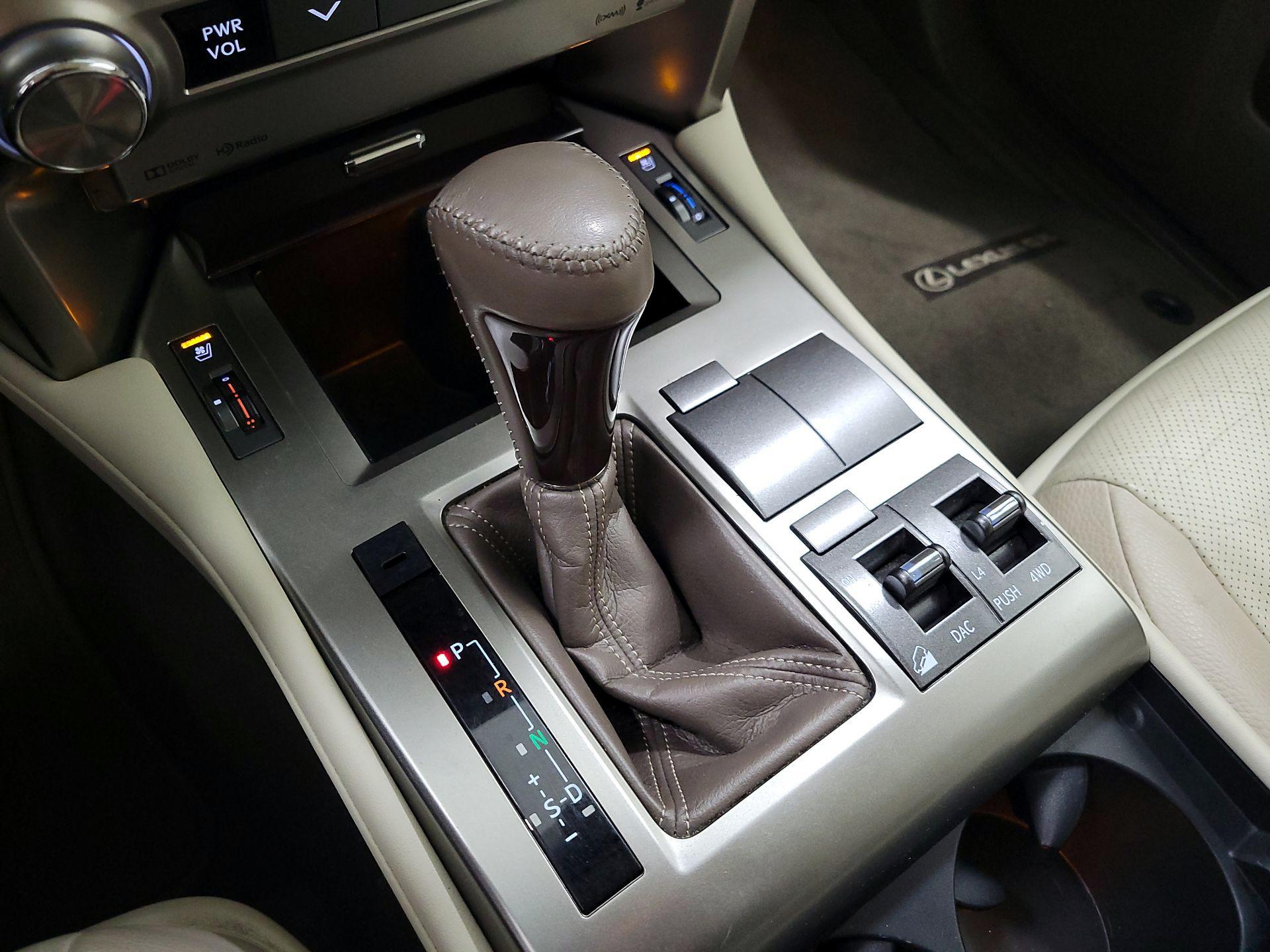 Thumbnail: 2019 Lexus GX - 18