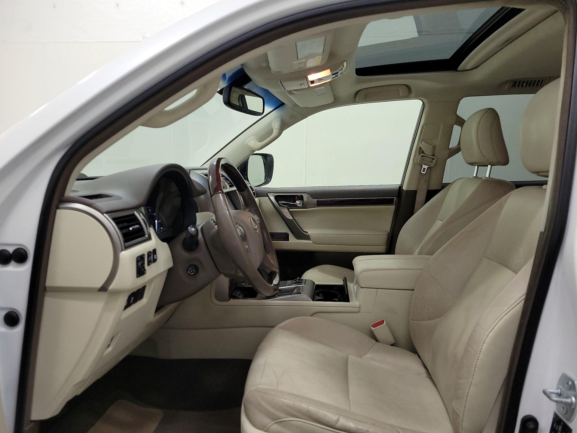 Thumbnail: 2019 Lexus GX - 20