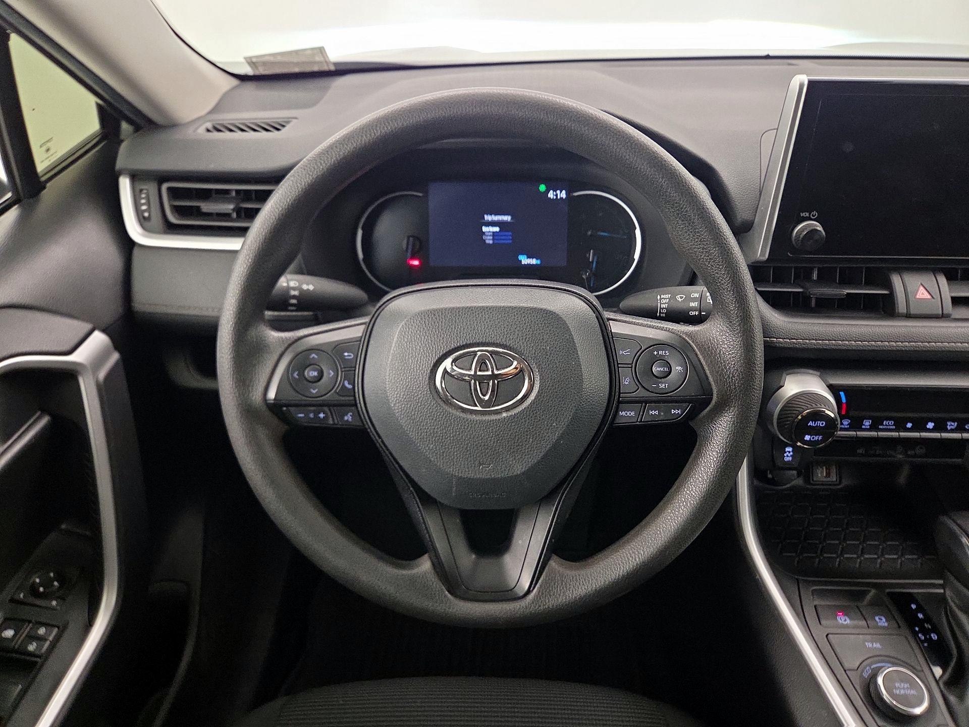 Thumbnail: 2024 Toyota RAV4 - 10