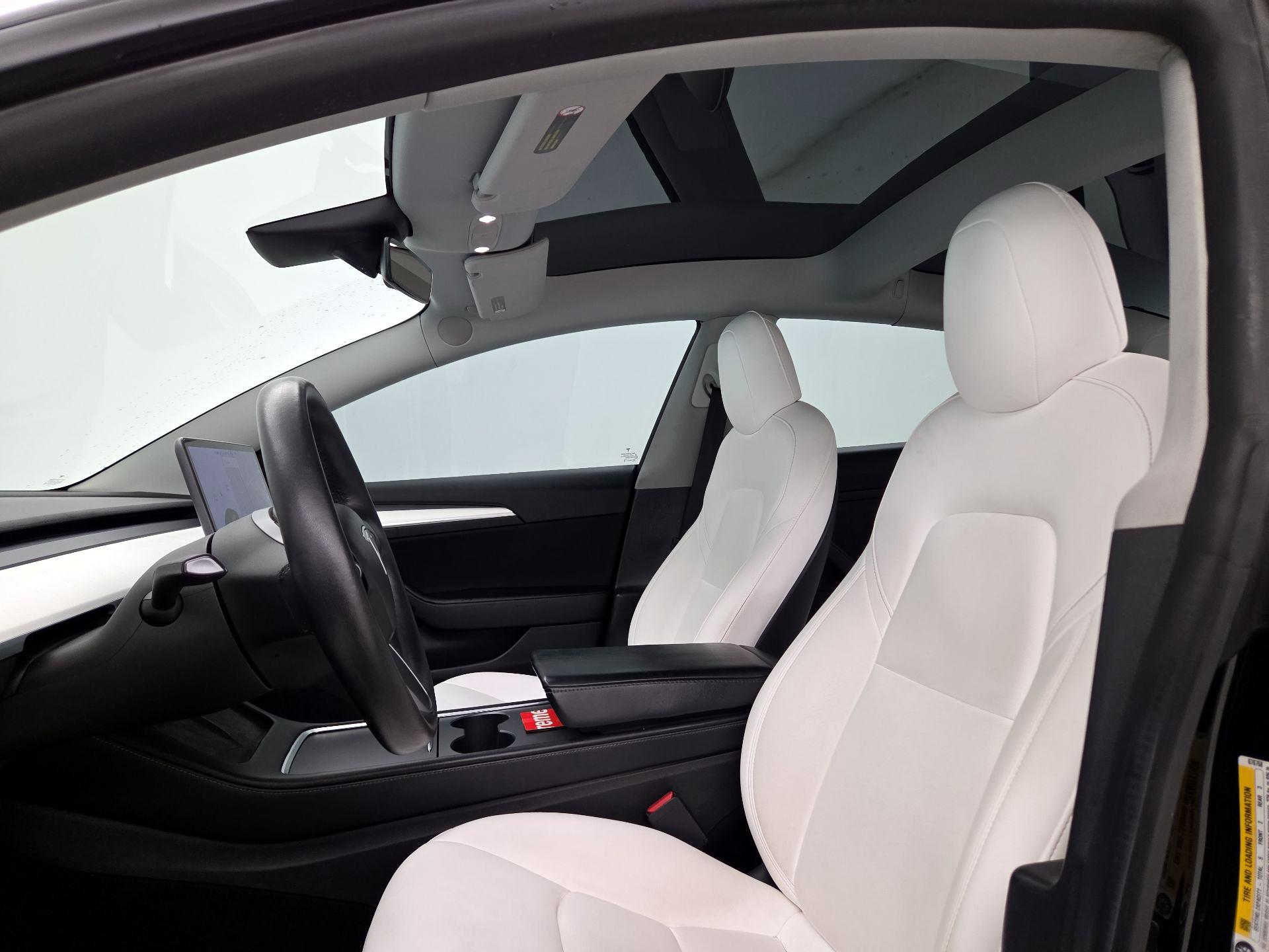 Thumbnail: 2021 Tesla Model 3 - 19