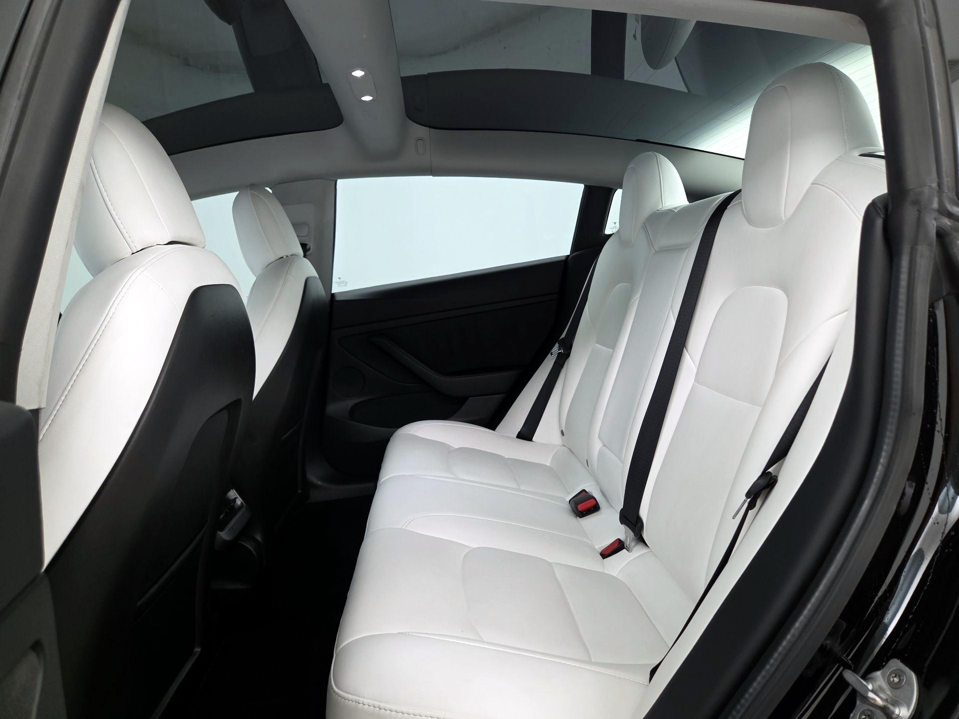 Thumbnail: 2021 Tesla Model 3 - 20