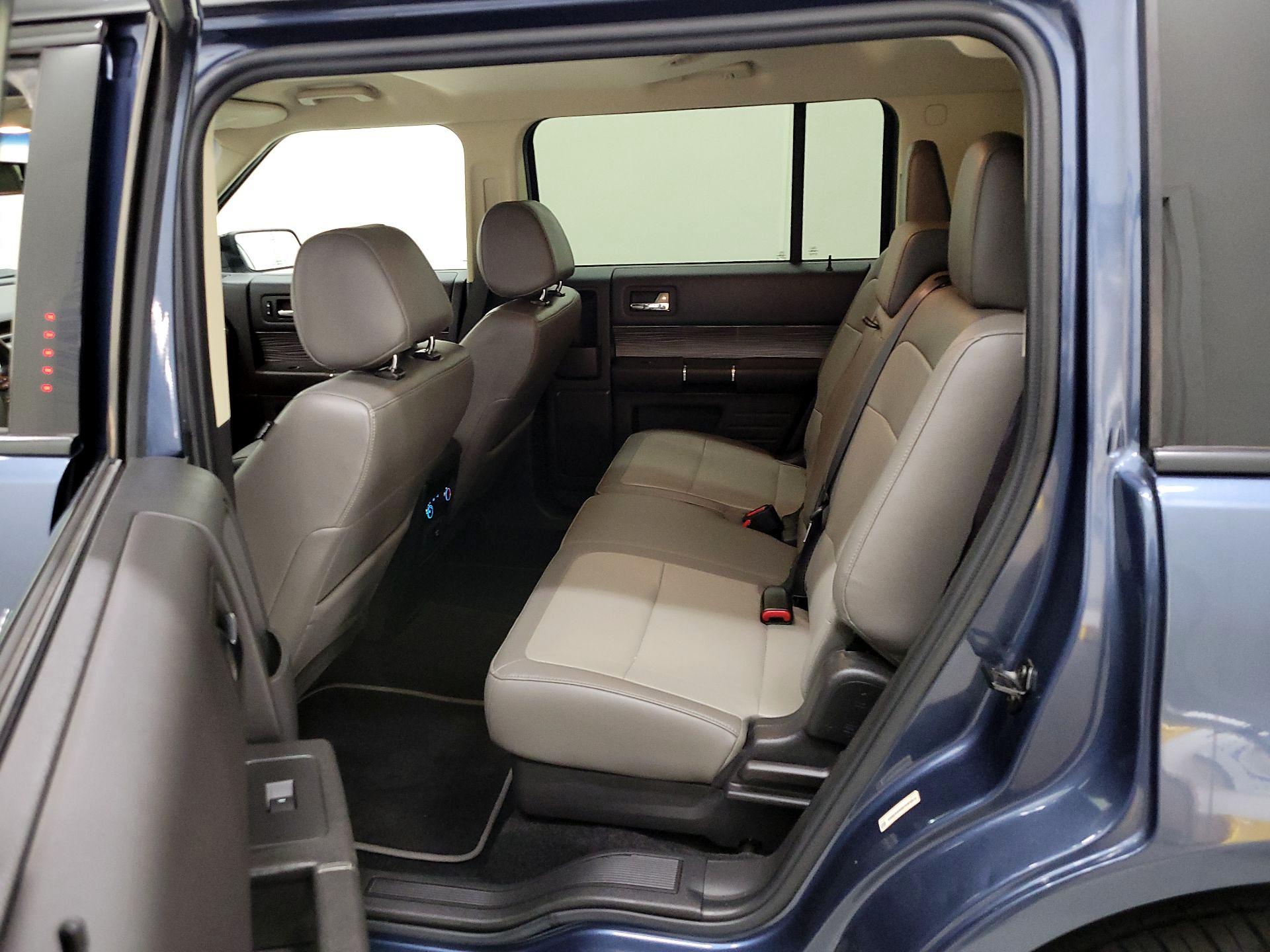 Thumbnail: 2019 Ford Flex - 20