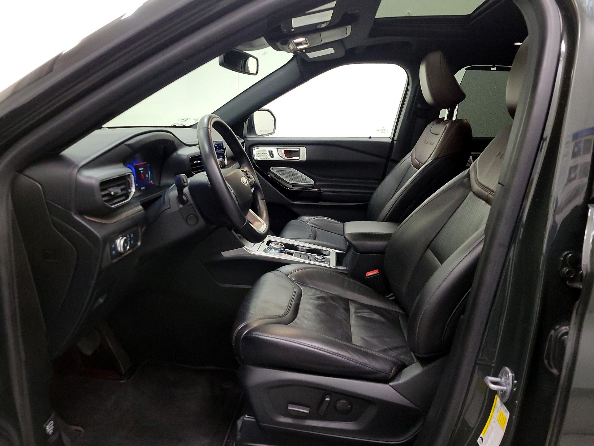 Thumbnail: 2022 Ford Explorer - 11