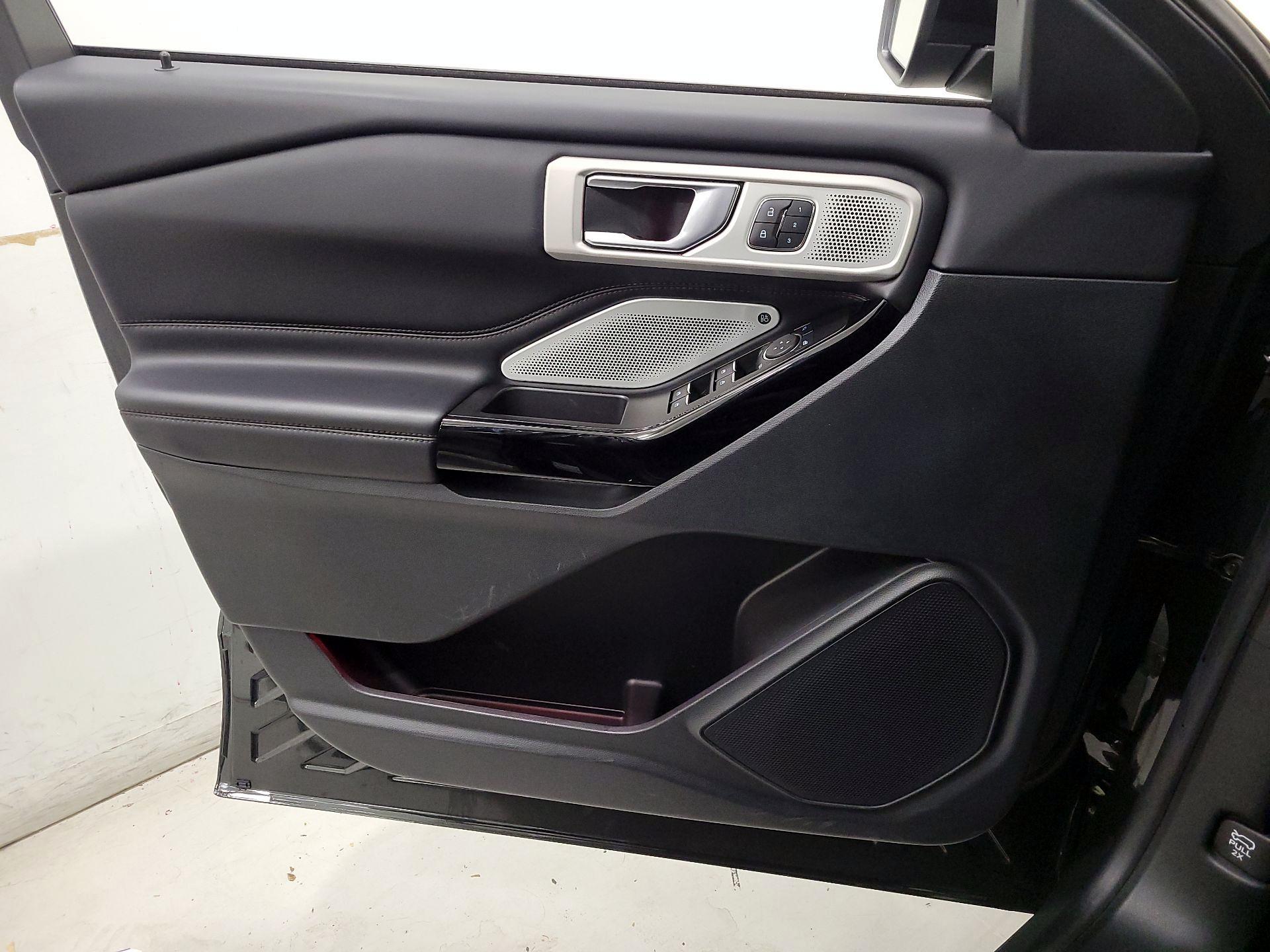 Thumbnail: 2022 Ford Explorer - 12