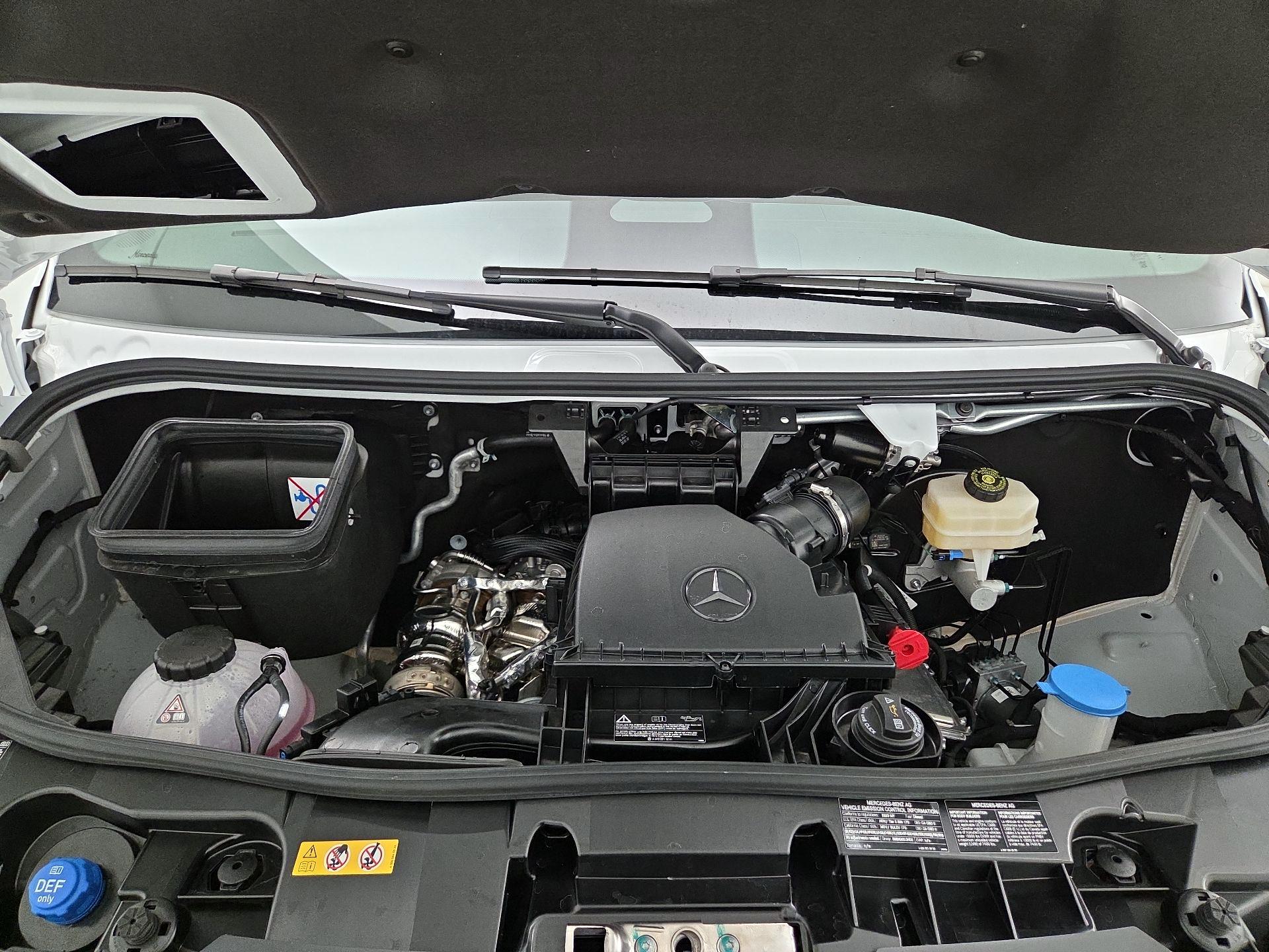 Thumbnail: 2025 Mercedes-Benz Sprinter - 20