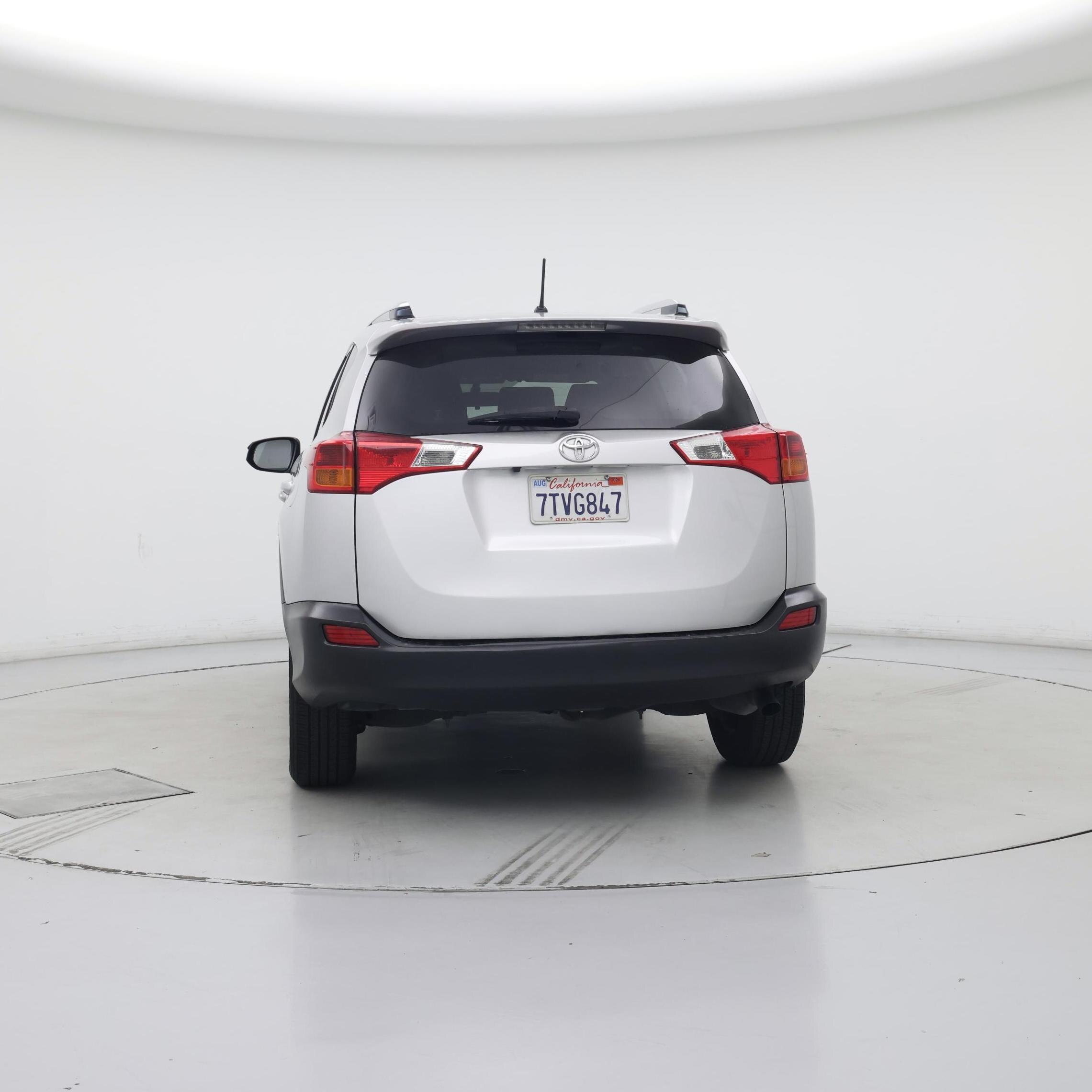Thumbnail: 2015 Toyota RAV4 - 6