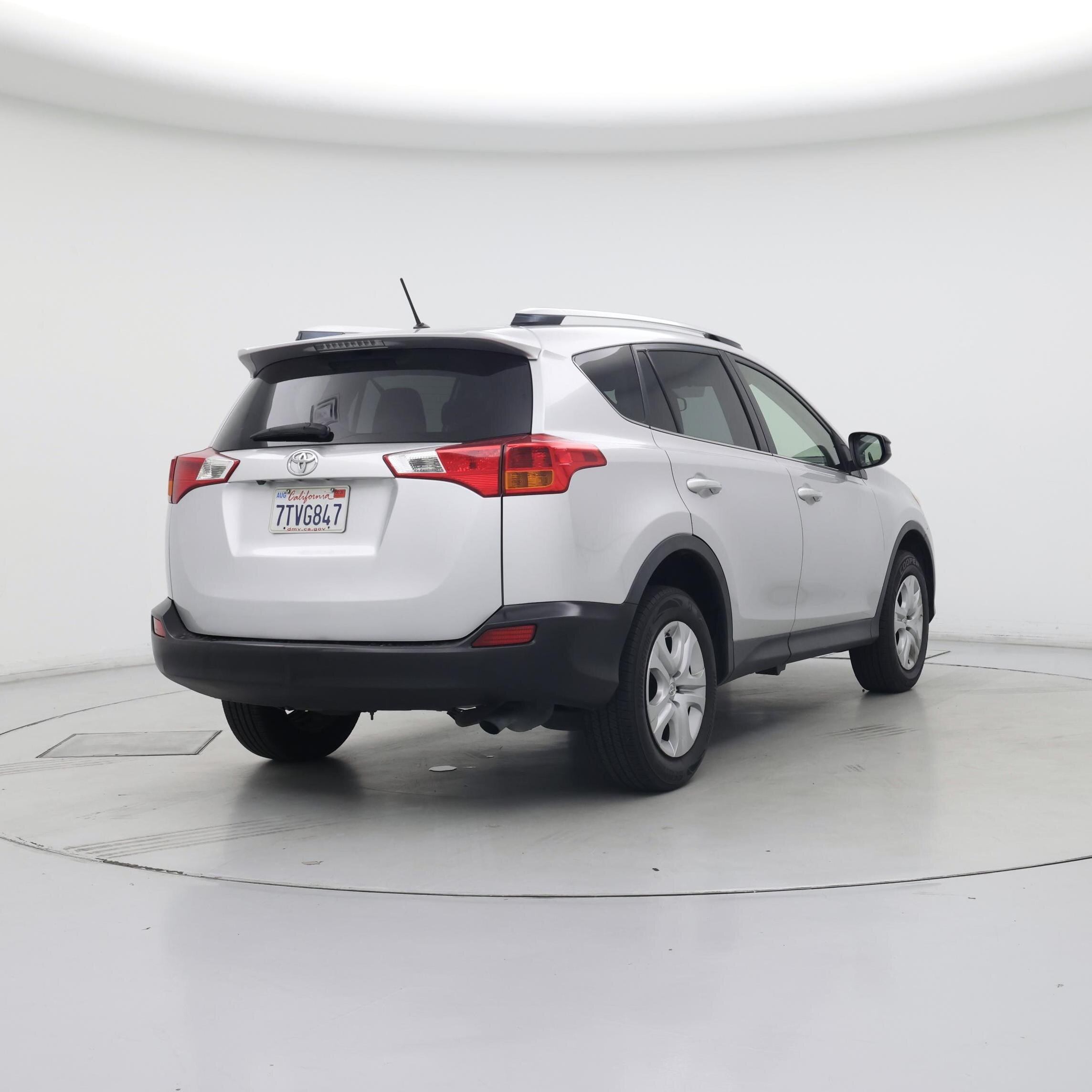 Thumbnail: 2015 Toyota RAV4 - 8