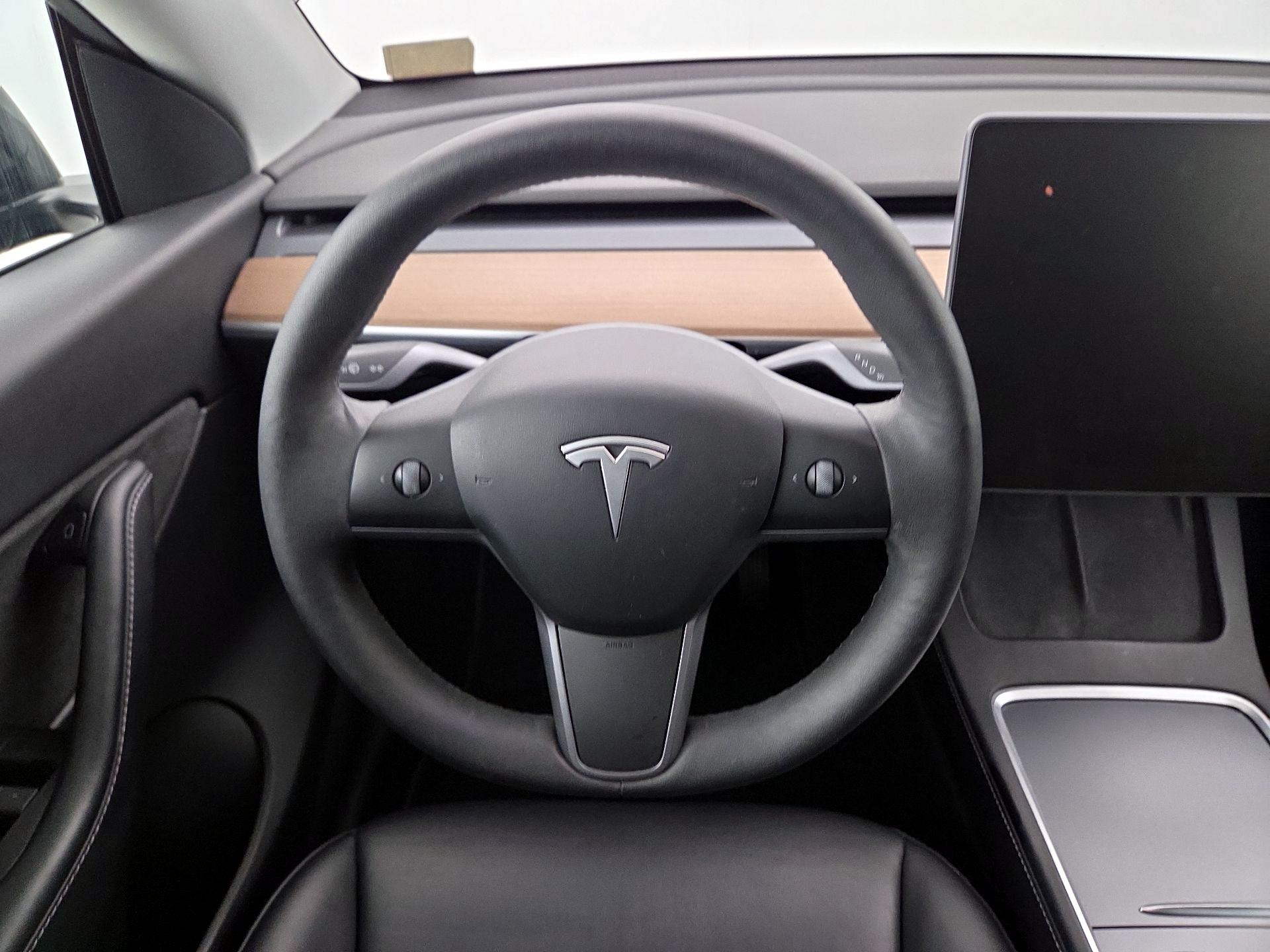 Thumbnail: 2022 Tesla Model Y - 10