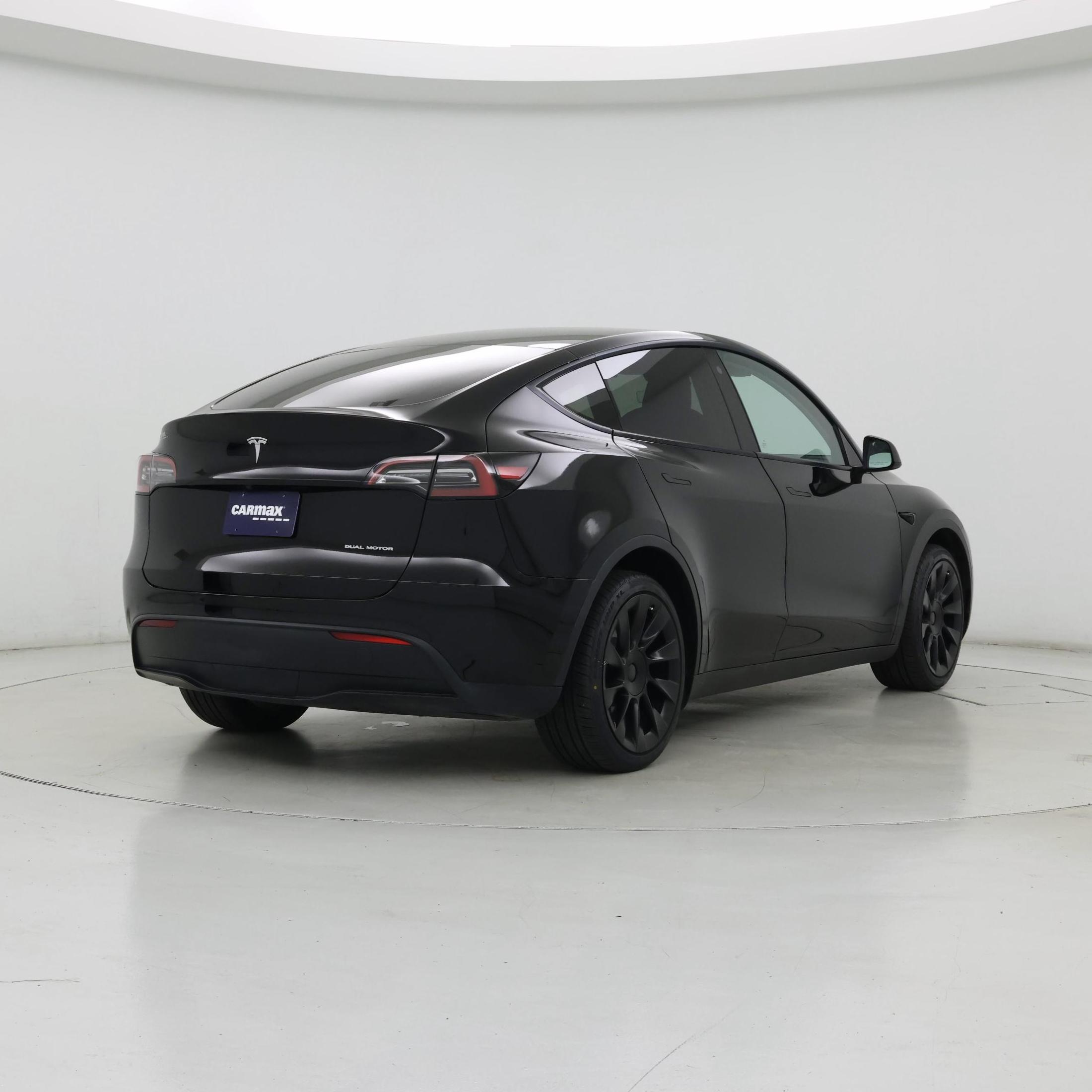Thumbnail: 2022 Tesla Model Y - 8