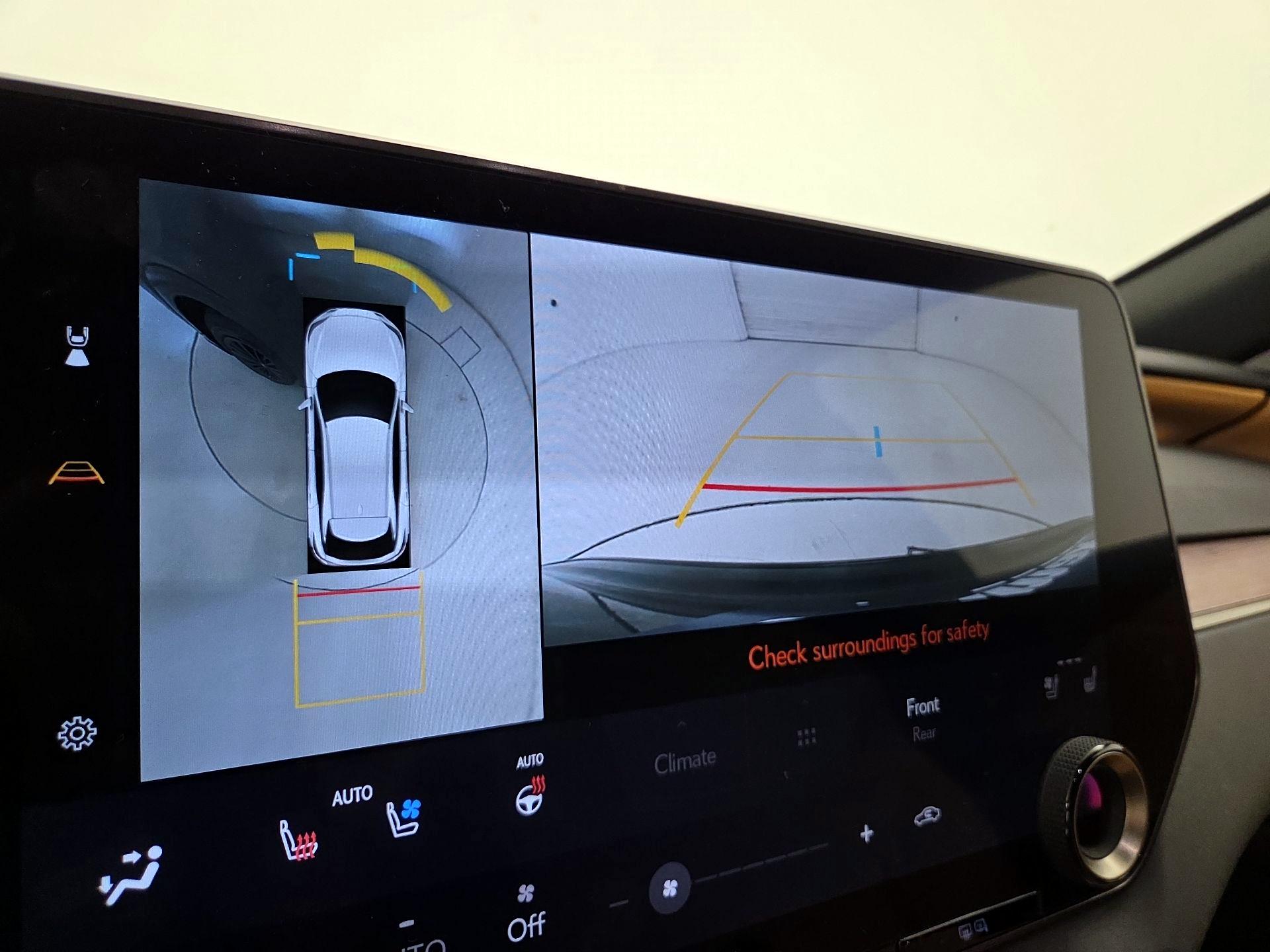 Thumbnail: 2024 Lexus RX - 14