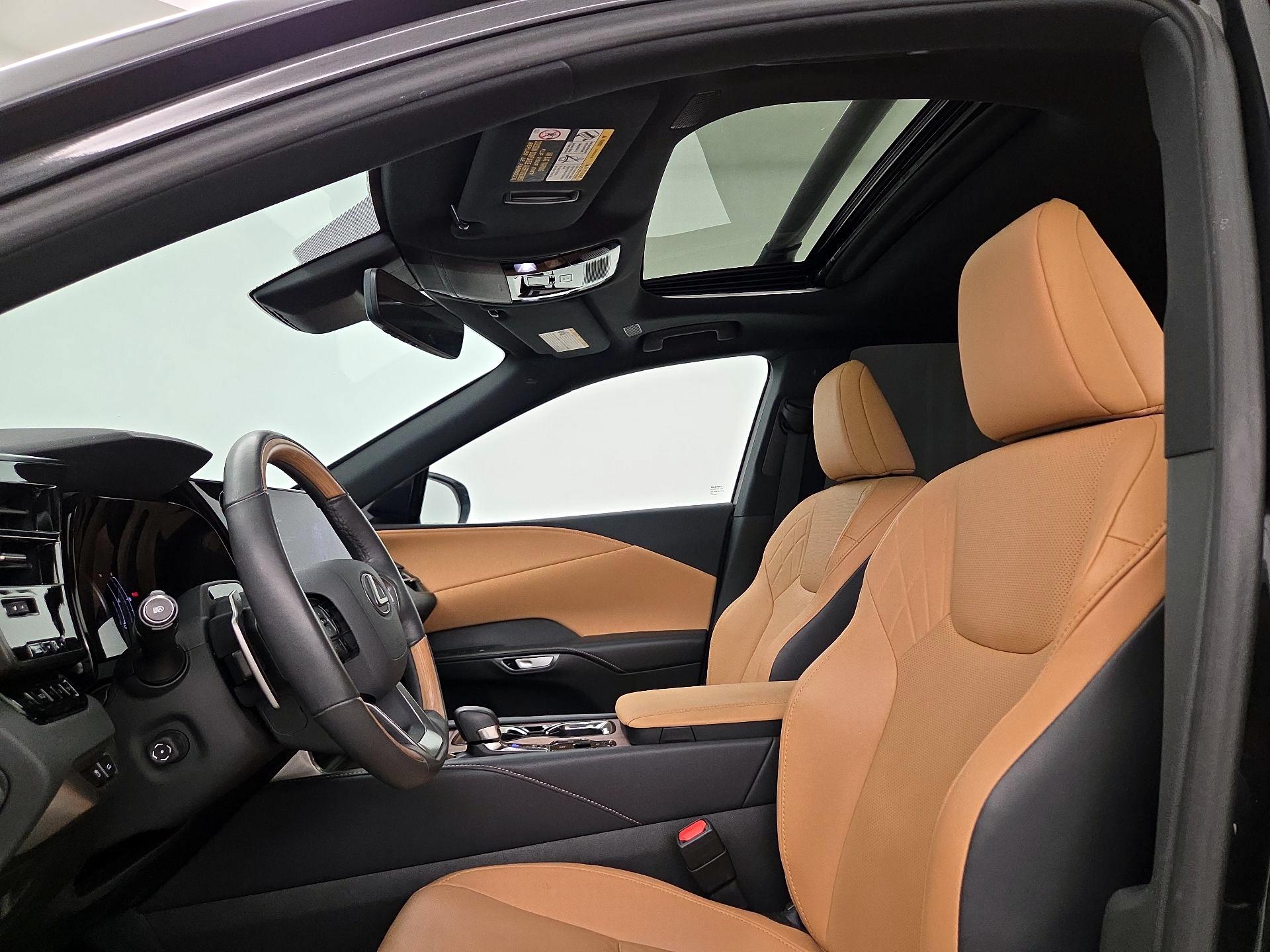 Thumbnail: 2024 Lexus RX - 19