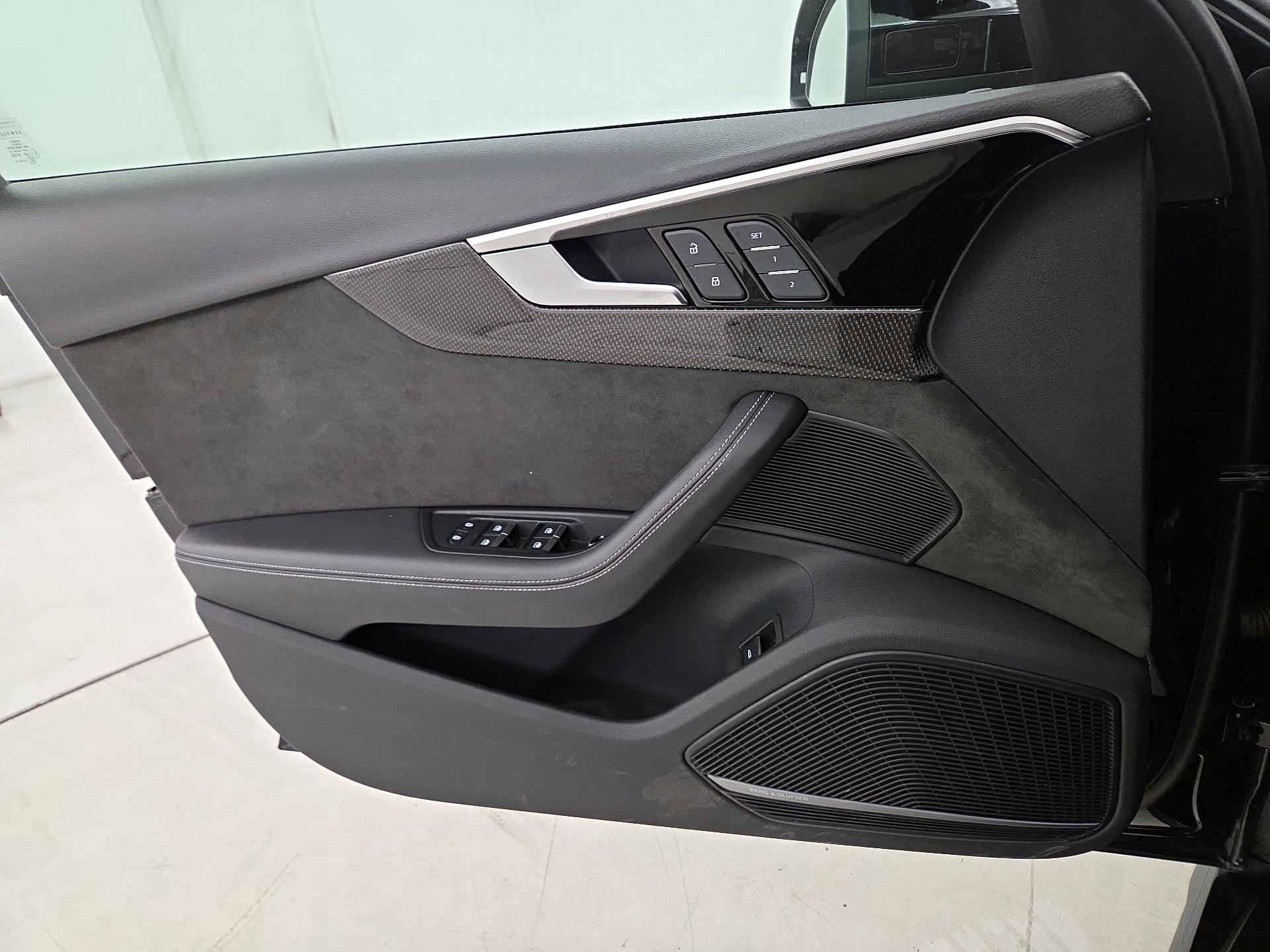 Thumbnail: 2021 Audi S4 - 12