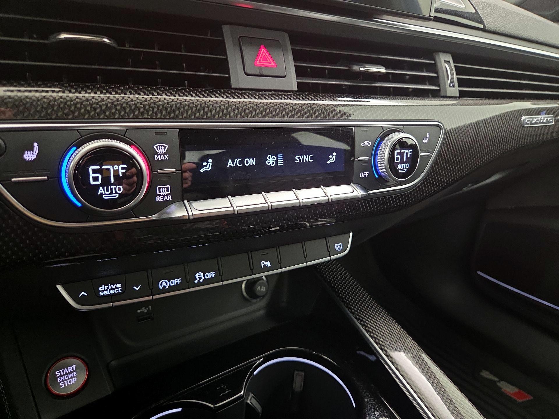 Thumbnail: 2021 Audi S4 - 16