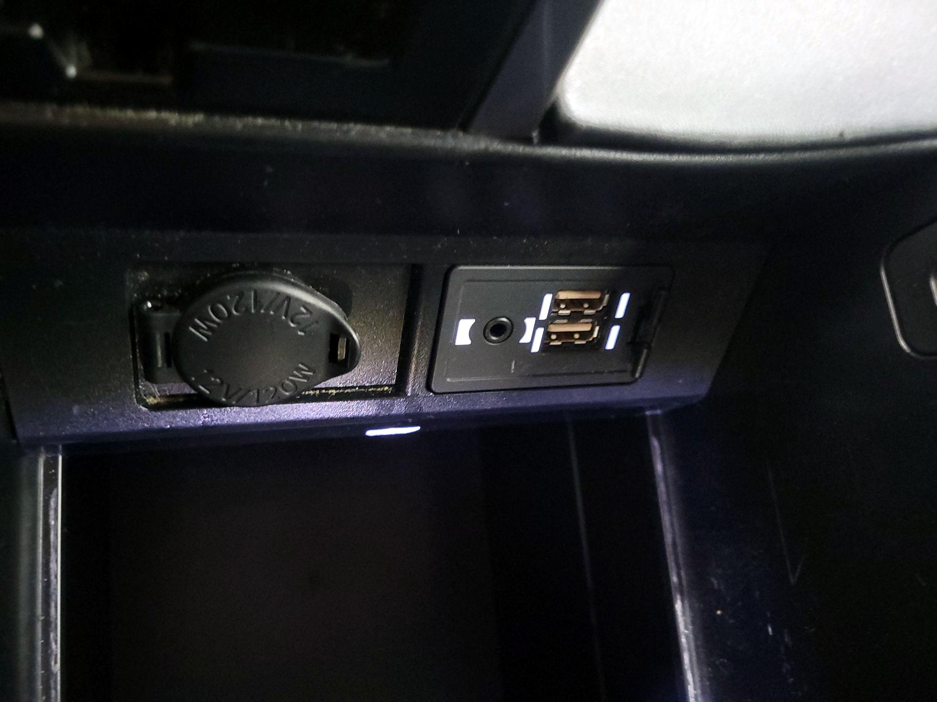 Thumbnail: 2016 Lexus RX - 18