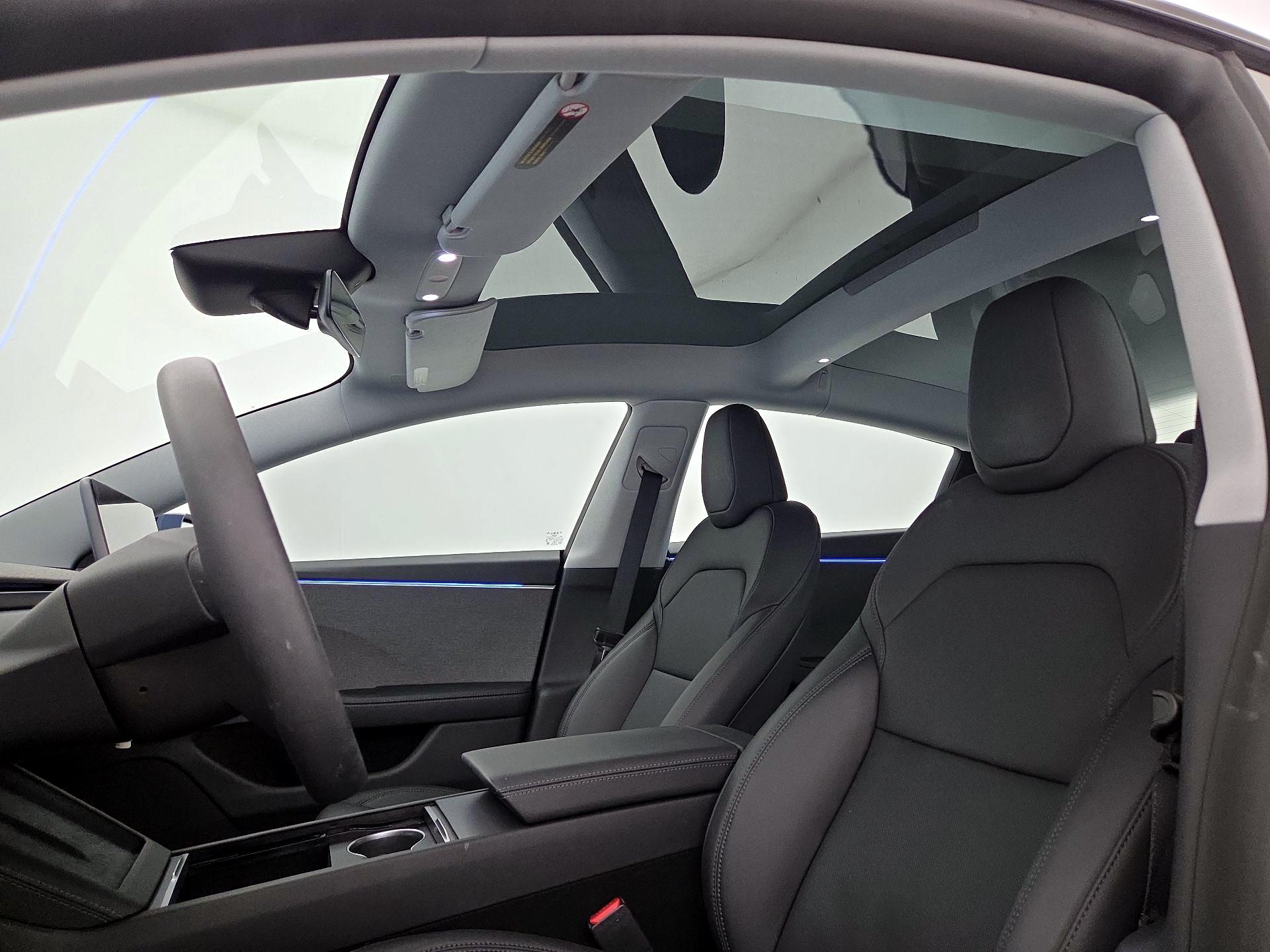 Thumbnail: 2025 Tesla Model 3 - 19