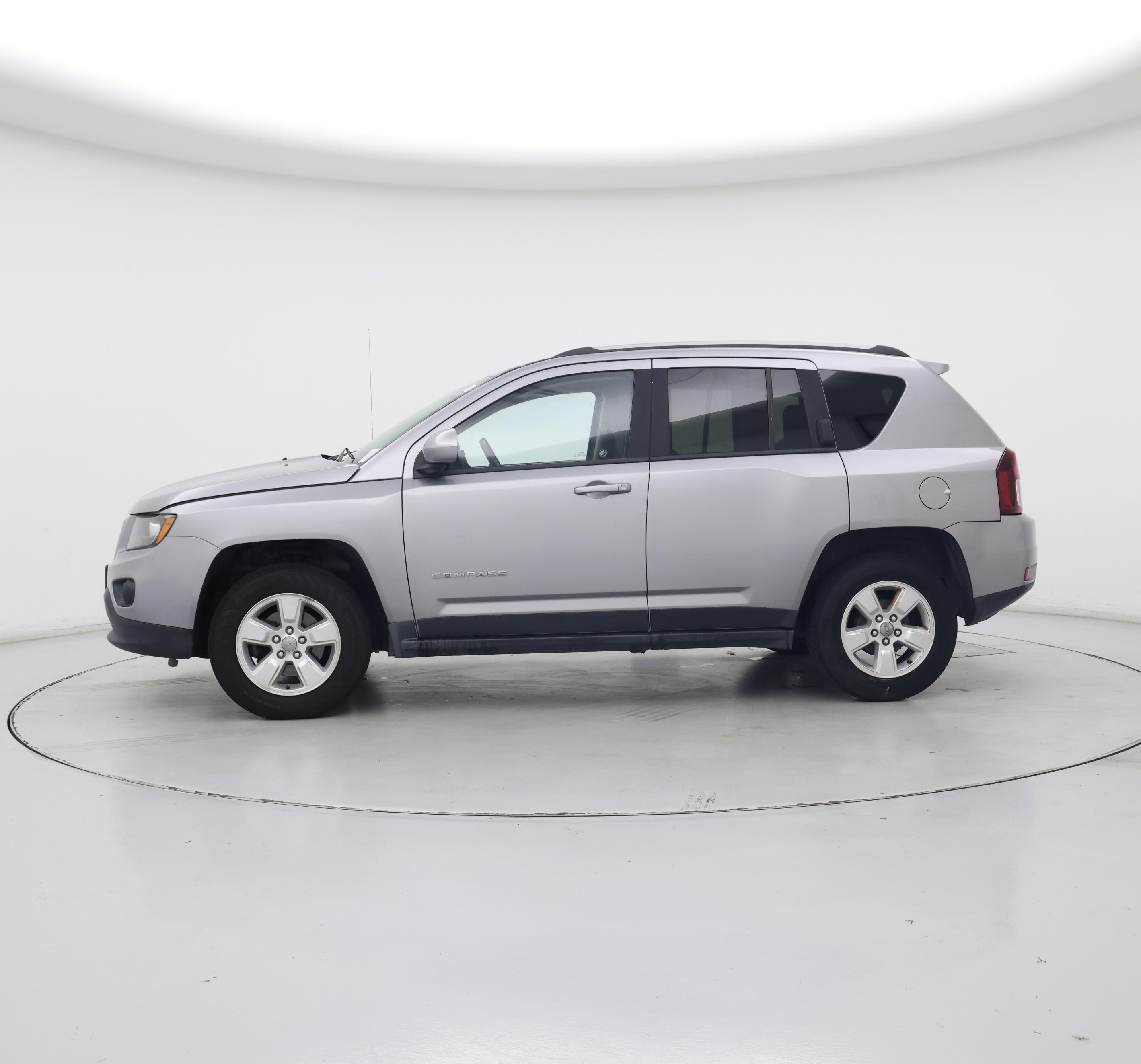 Thumbnail: 2016 Jeep Compass - 3