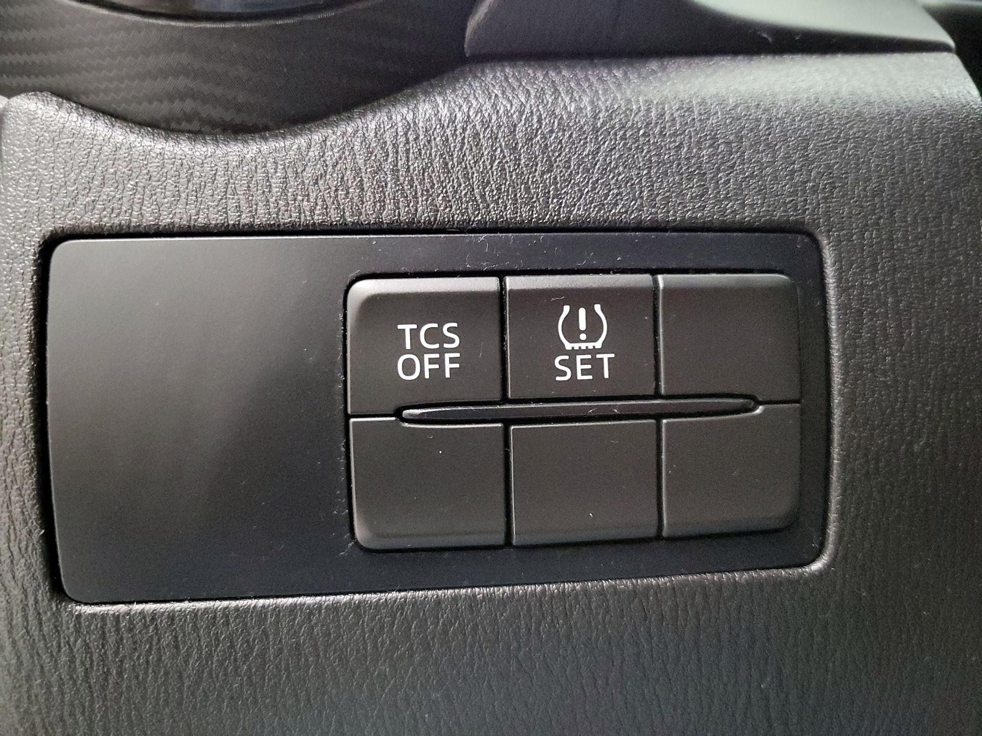 Thumbnail: 2016 Mazda CX-3 - 13