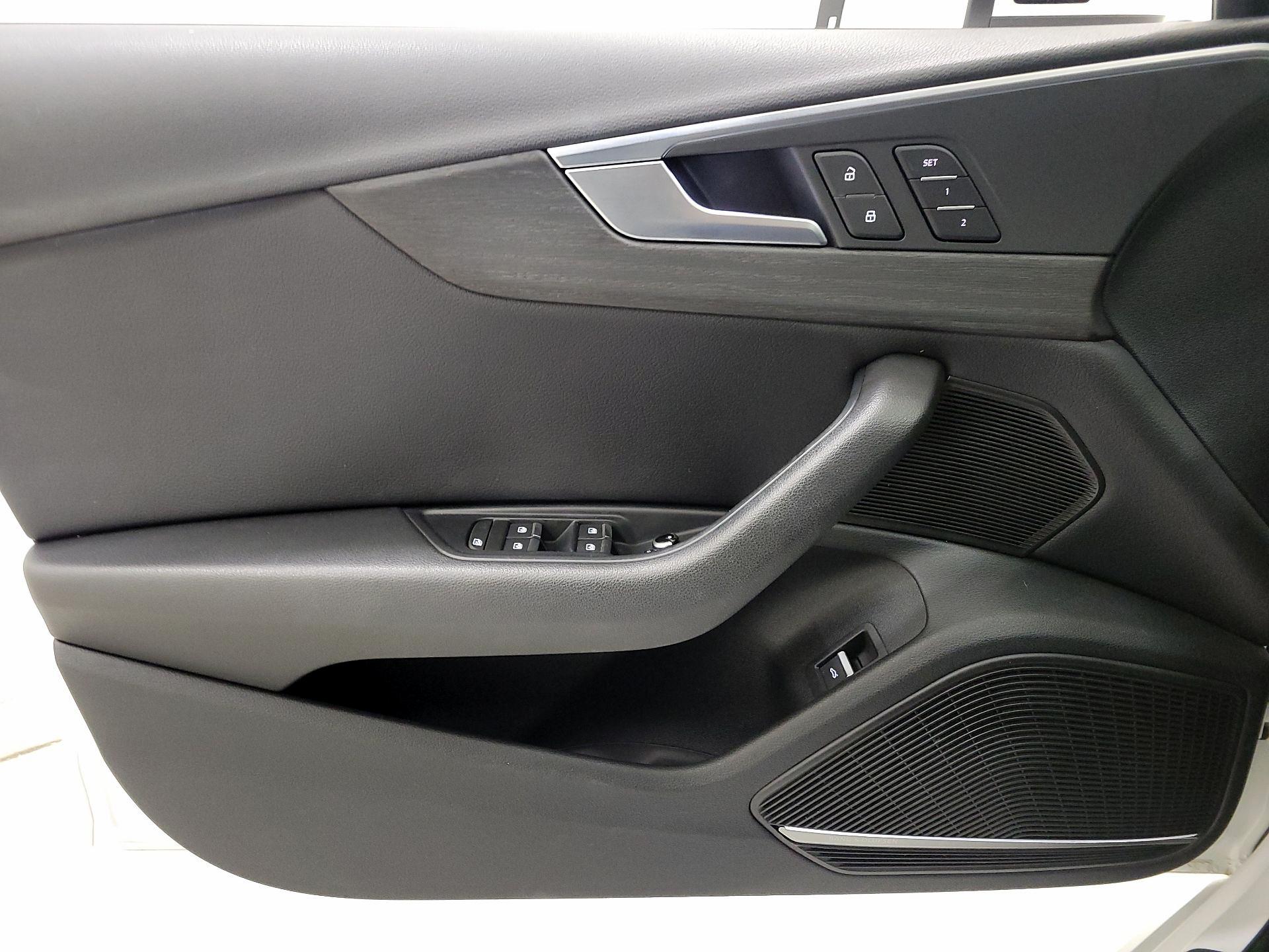 Thumbnail: 2017 Audi A4 - 12