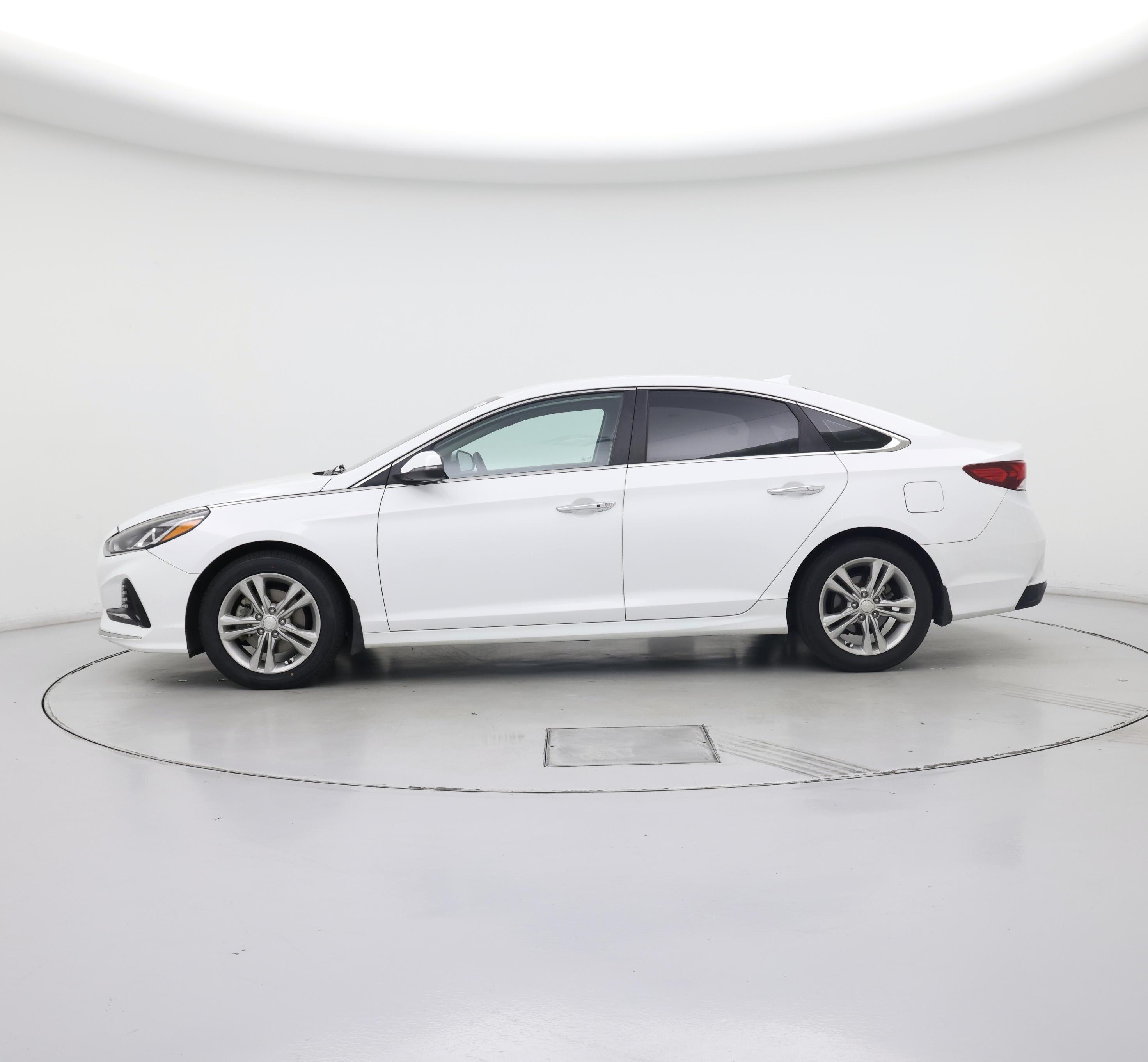 Thumbnail: 2018 Hyundai Sonata - 3