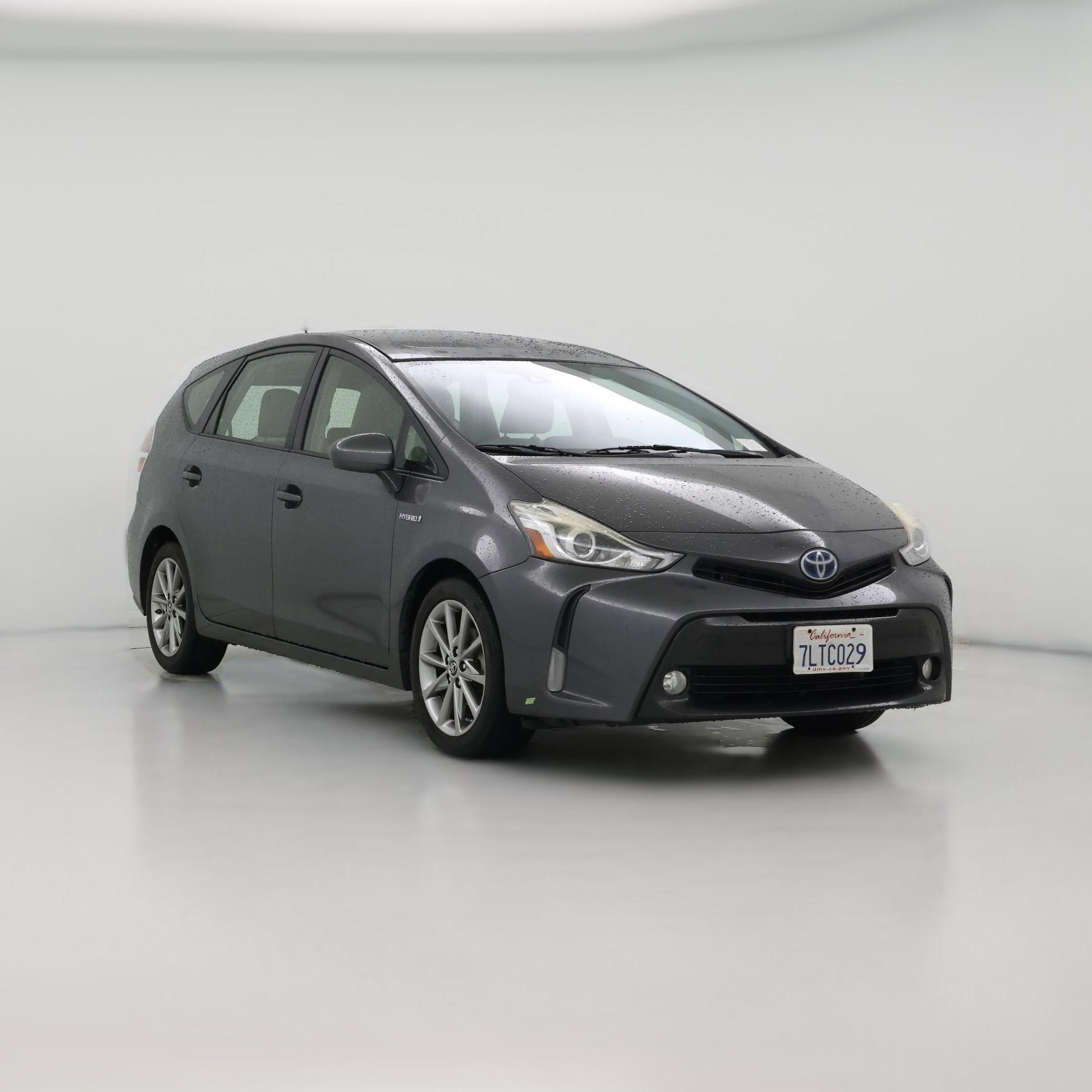 Thumbnail: 2015 Toyota Prius v - 1