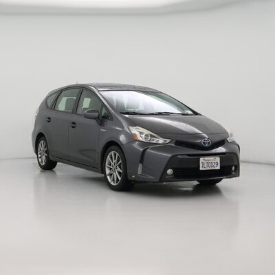 2015 Toyota Prius v Three