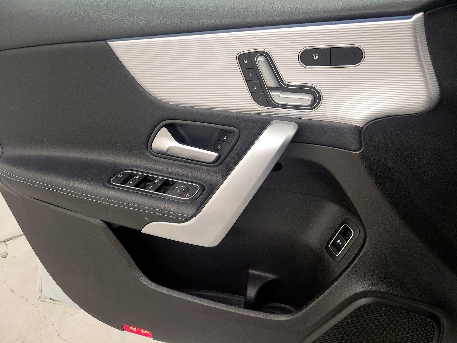 Thumbnail: 2020 Mercedes-Benz A-Class - 12