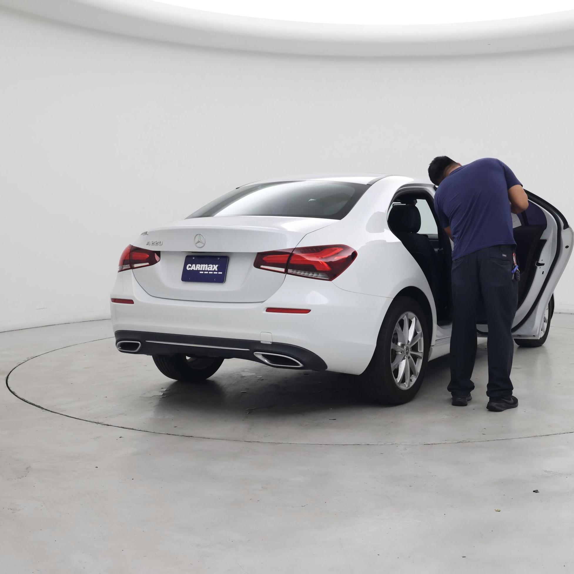 Thumbnail: 2020 Mercedes-Benz A-Class - 8