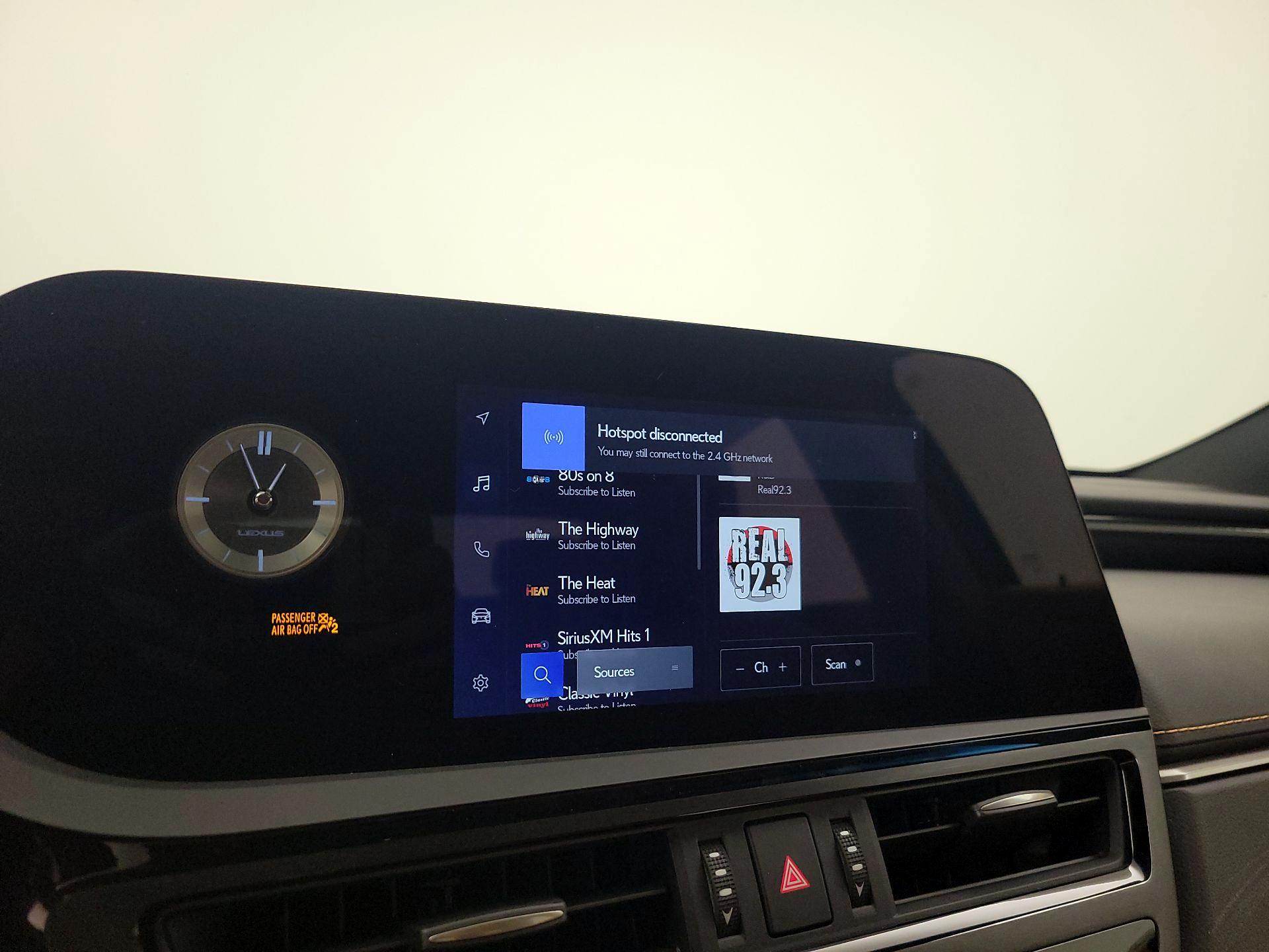 Thumbnail: 2025 Lexus ES - 15