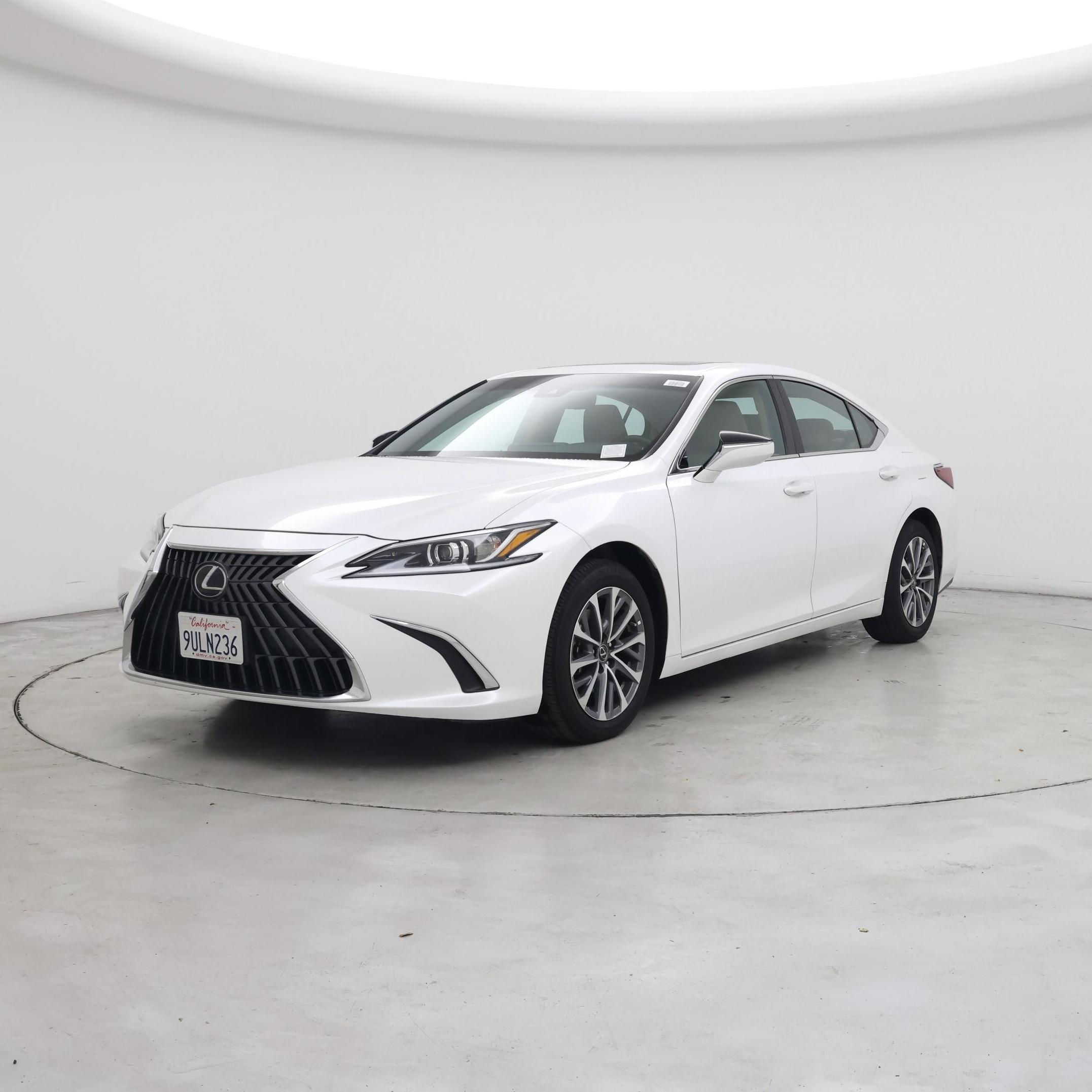 Thumbnail: 2025 Lexus ES - 4