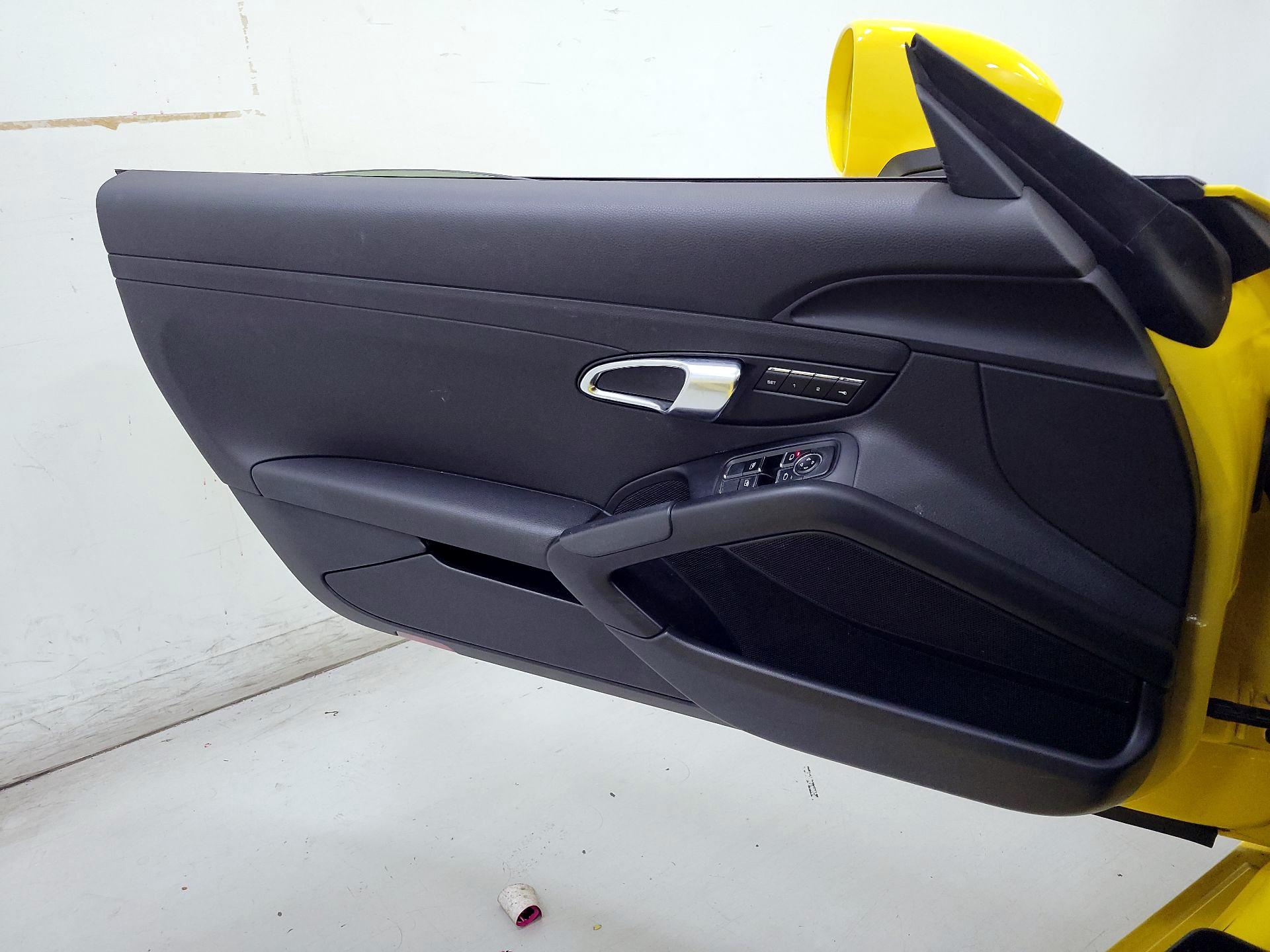 Thumbnail: 2019 Porsche 718 Cayman - 12