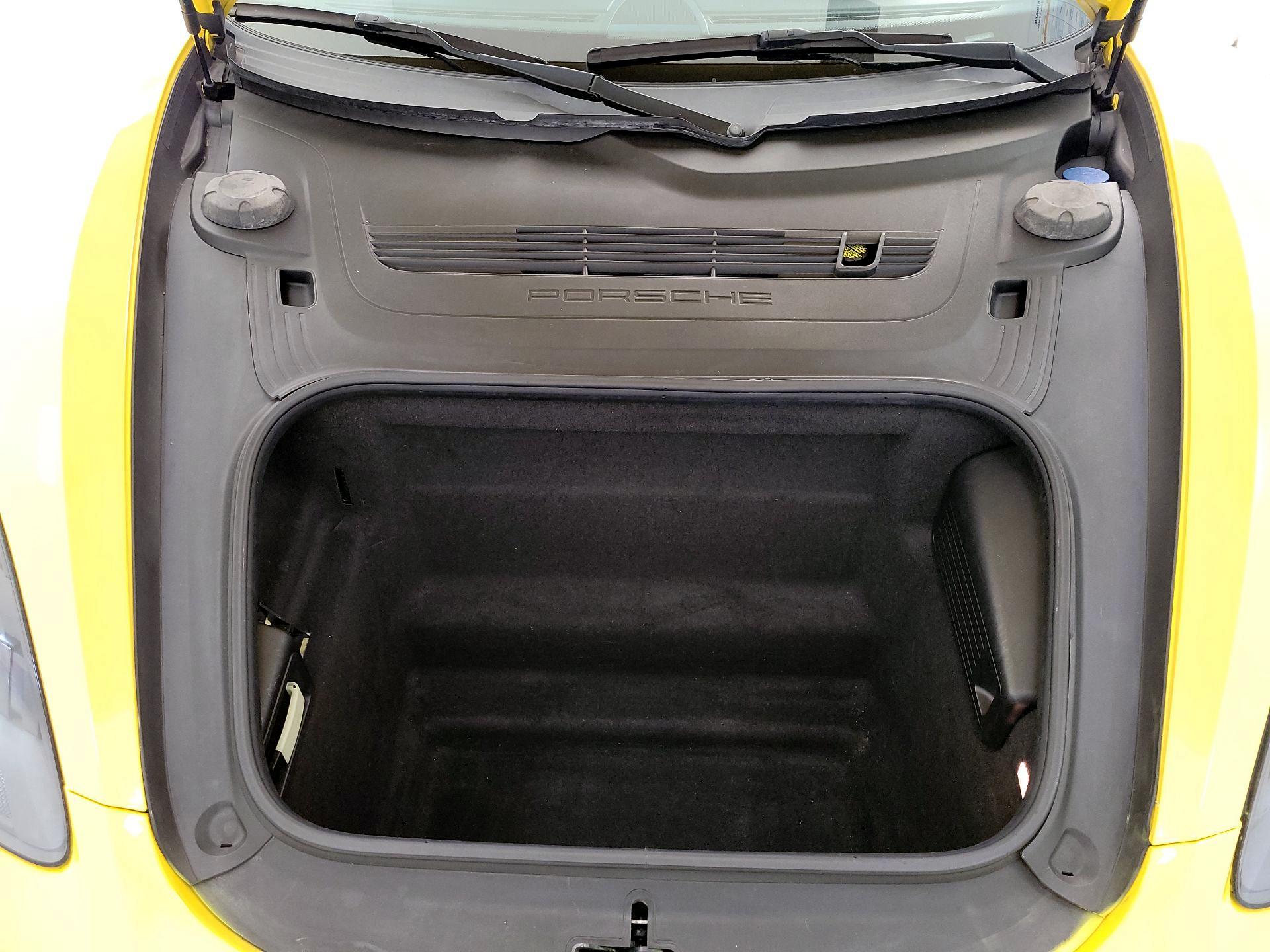 Thumbnail: 2019 Porsche 718 Cayman - 20