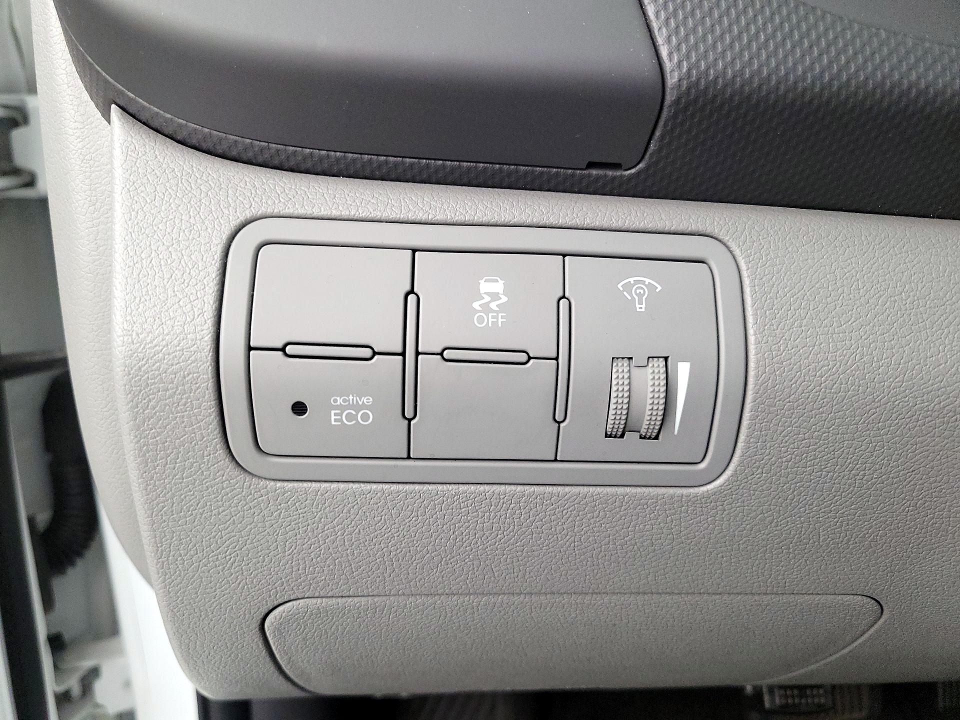 Thumbnail: 2016 Hyundai Accent - 13