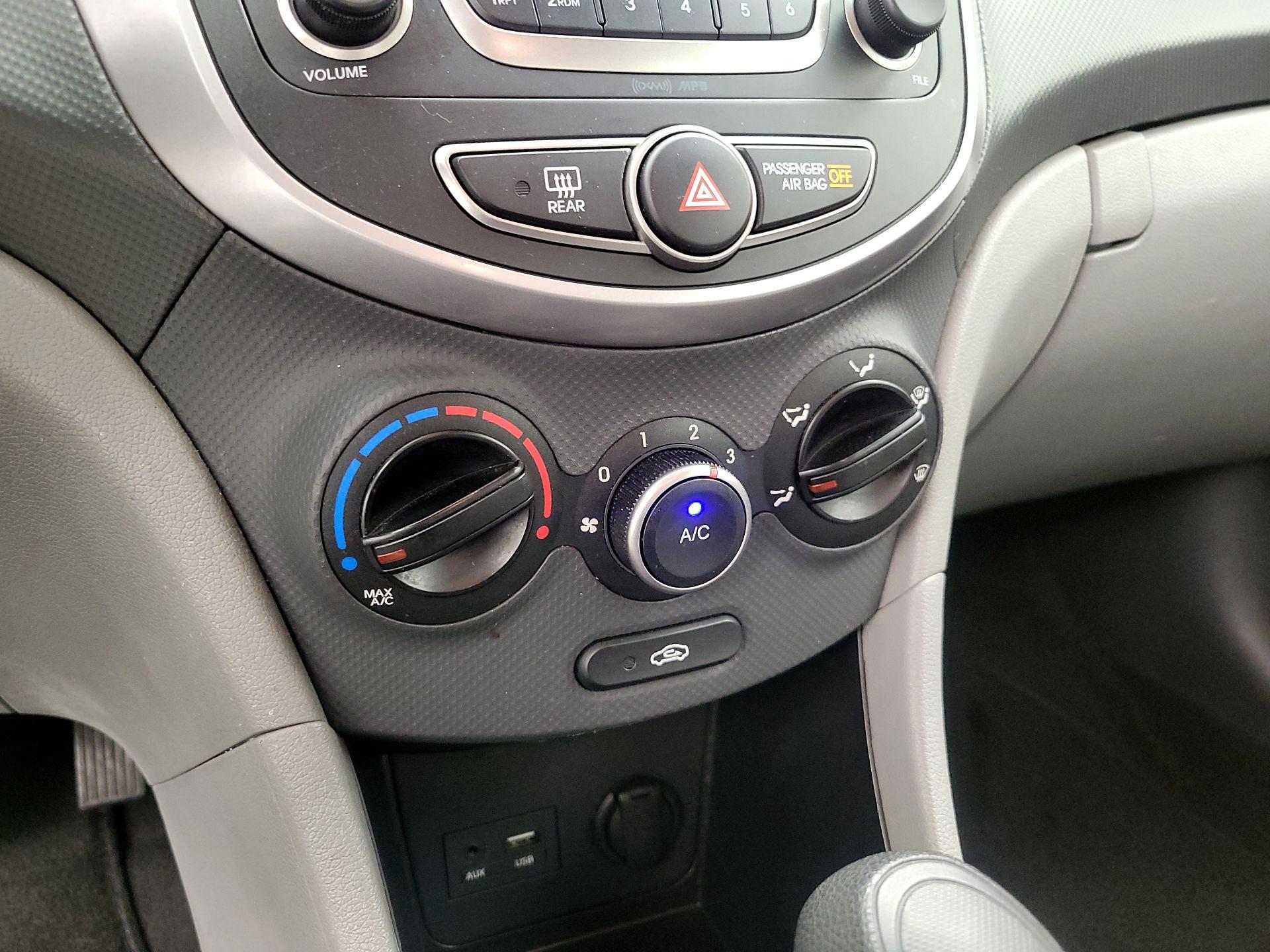 Thumbnail: 2016 Hyundai Accent - 15