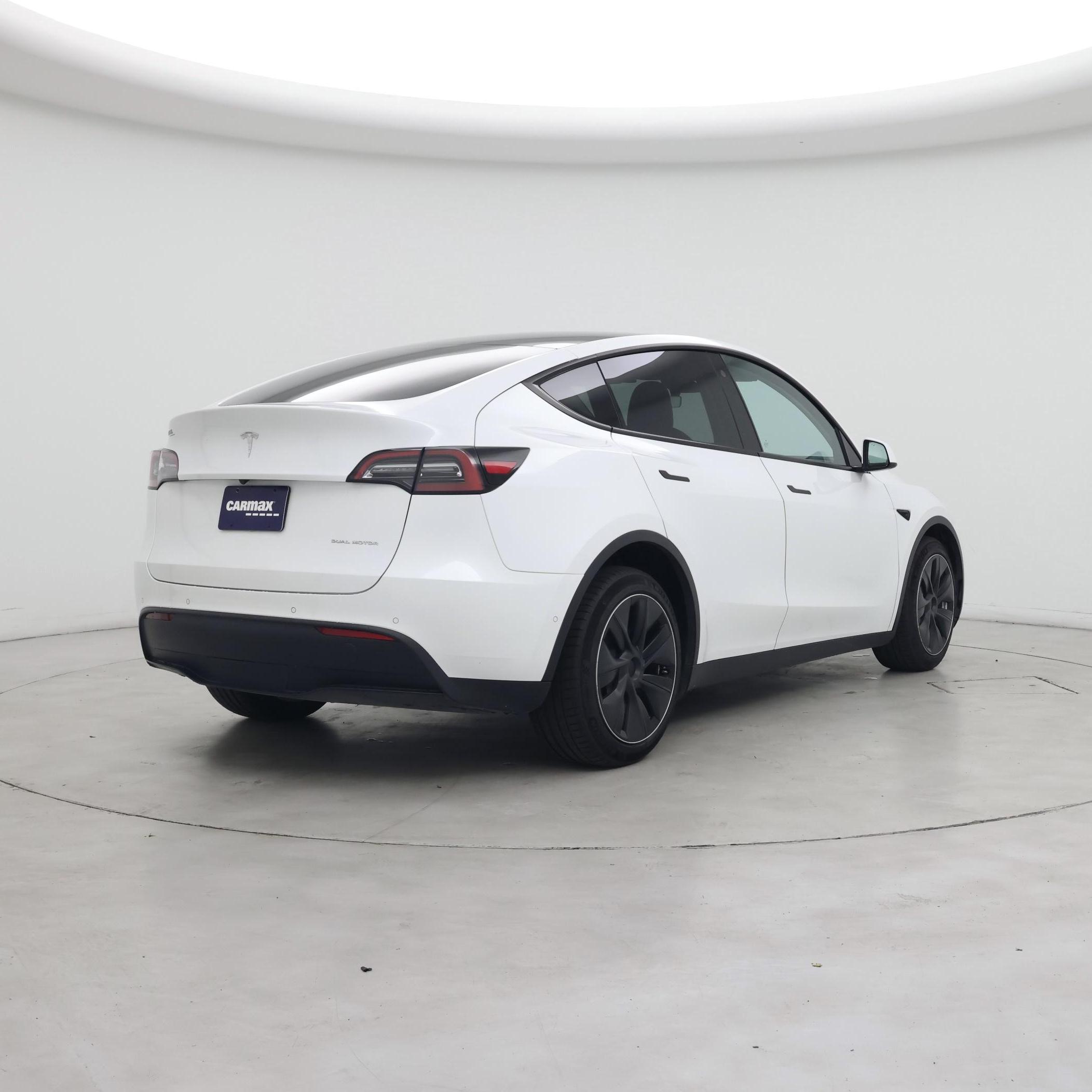 Thumbnail: 2022 Tesla Model Y - 8