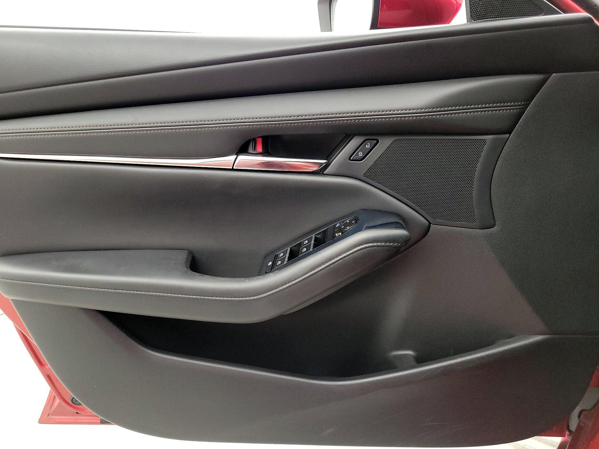 Thumbnail: 2019 Mazda Mazda3 - 12