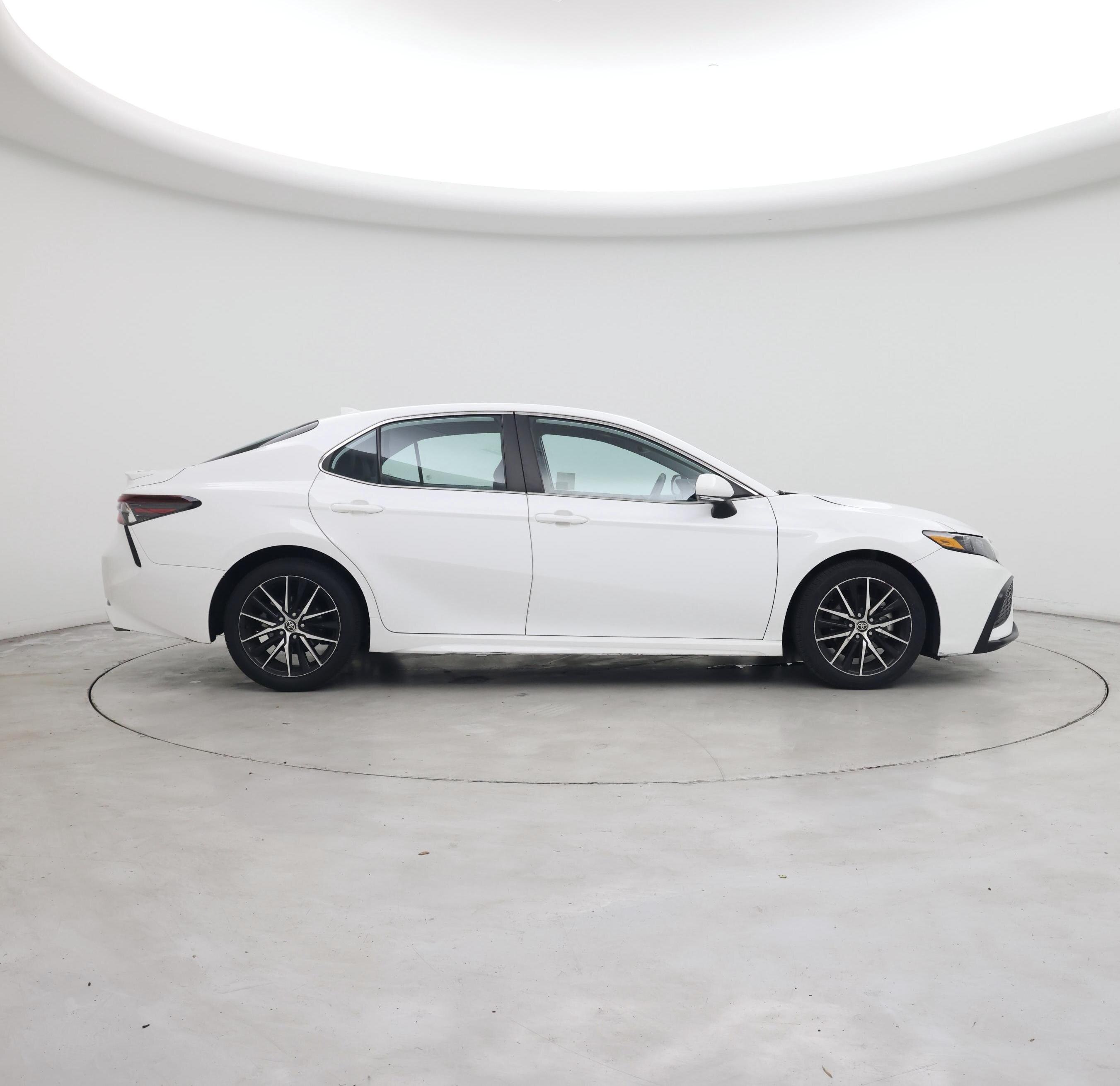 Thumbnail: 2023 Toyota Camry - 7