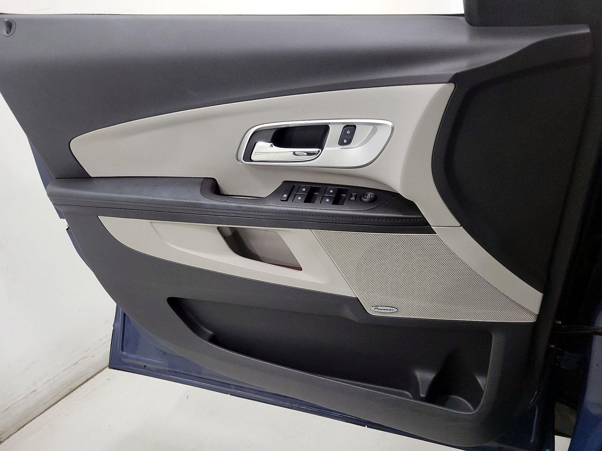 Thumbnail: 2016 Chevrolet Equinox - 12