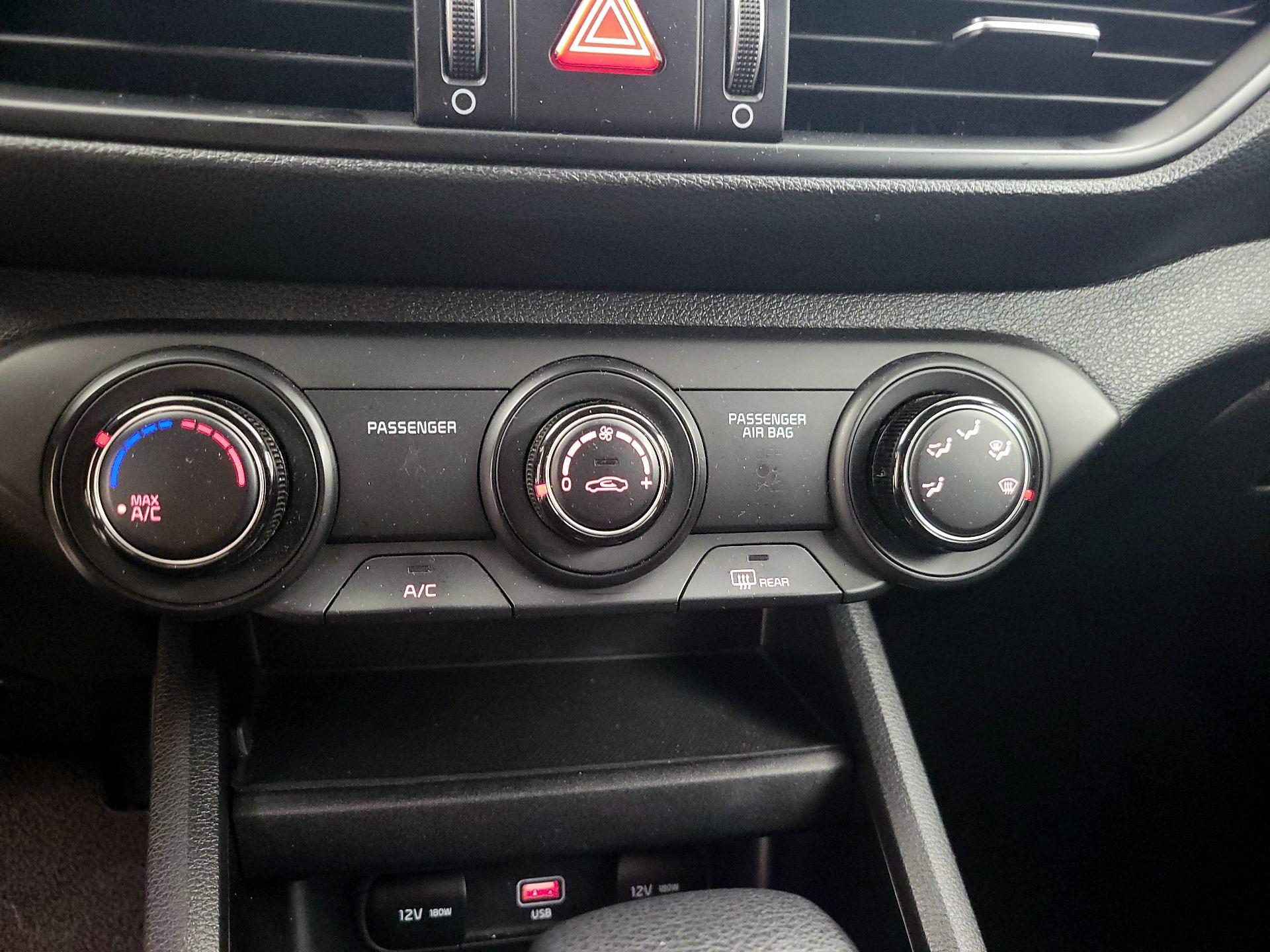 Thumbnail: 2023 Kia Forte - 16