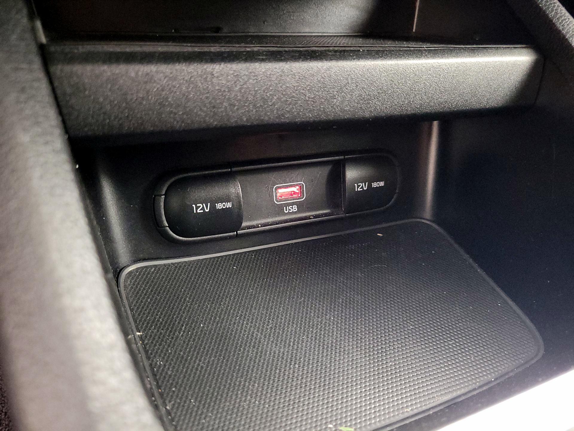 Thumbnail: 2023 Kia Forte - 18