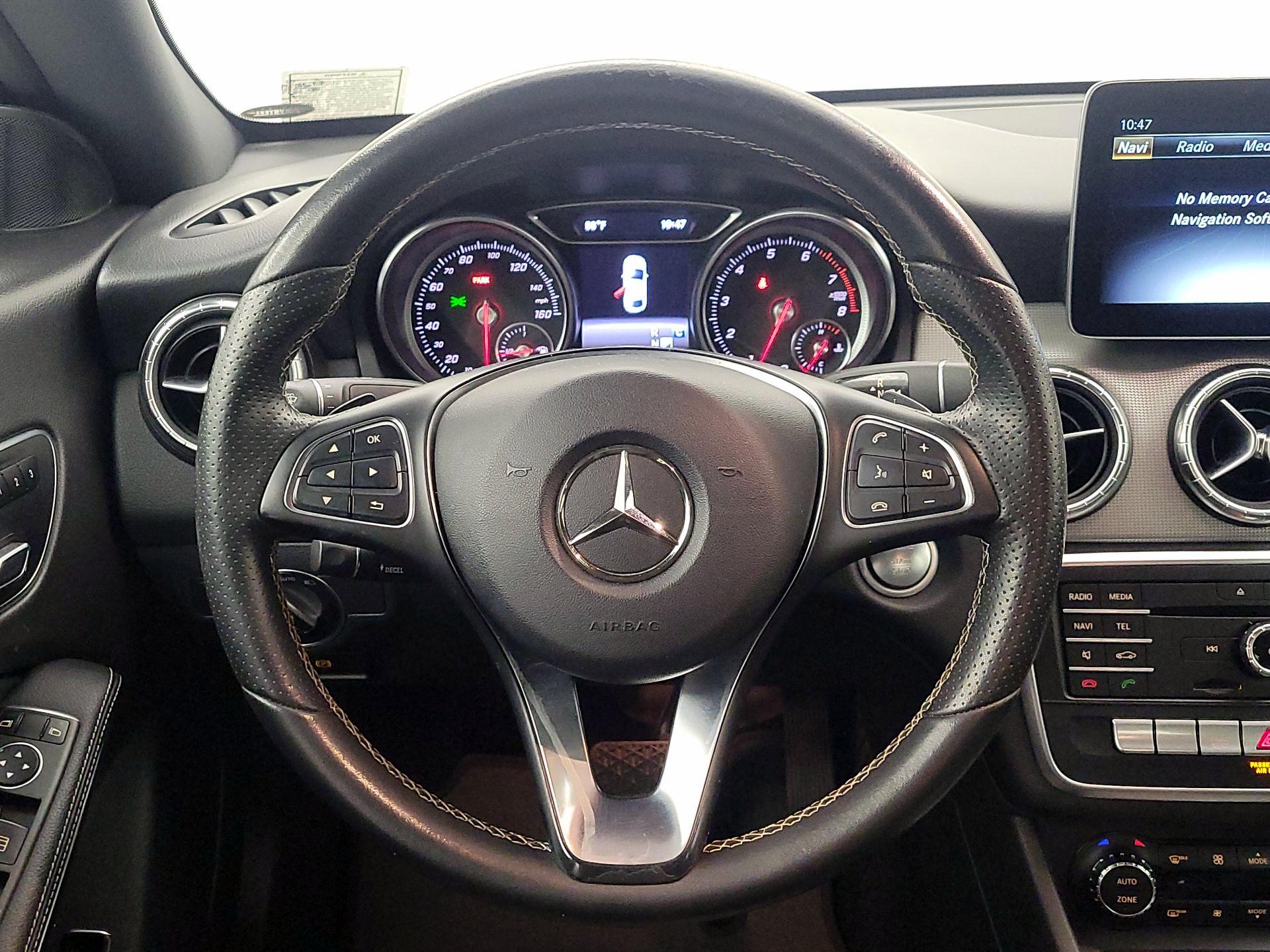 Thumbnail: 2018 Mercedes-Benz CLA - 10