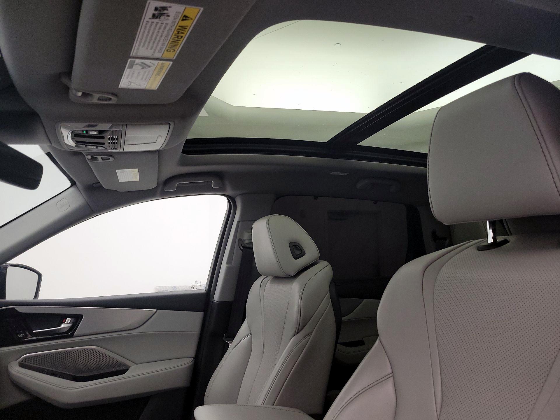 Thumbnail: 2022 Acura MDX - 19