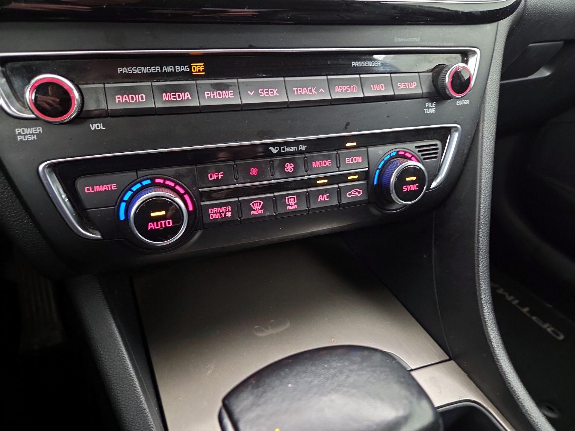 Thumbnail: 2019 Kia Optima - 16