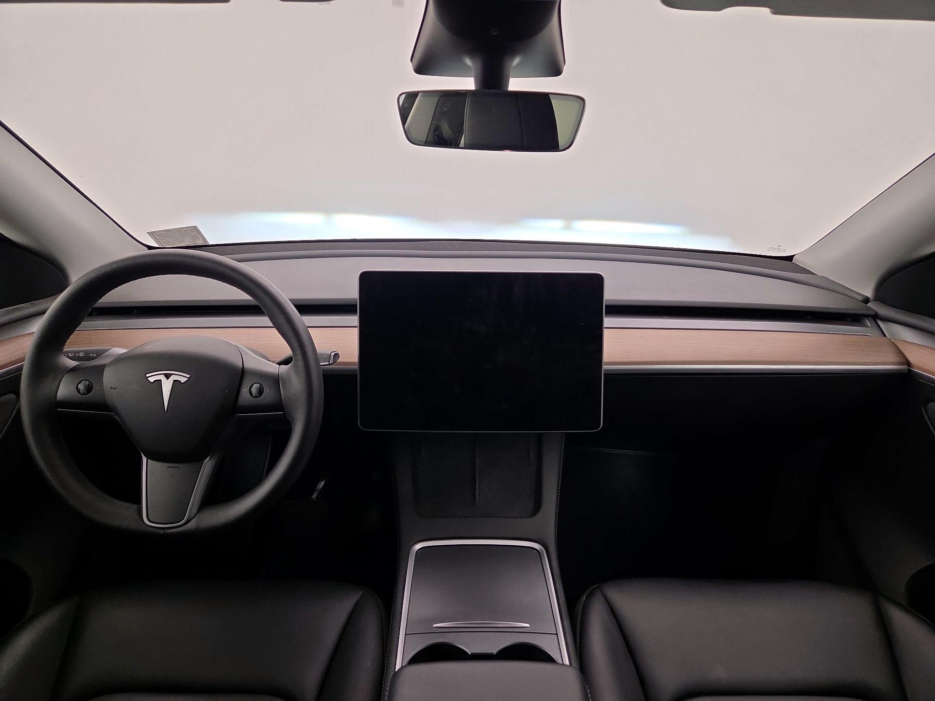 Thumbnail: 2023 Tesla Model Y - 9